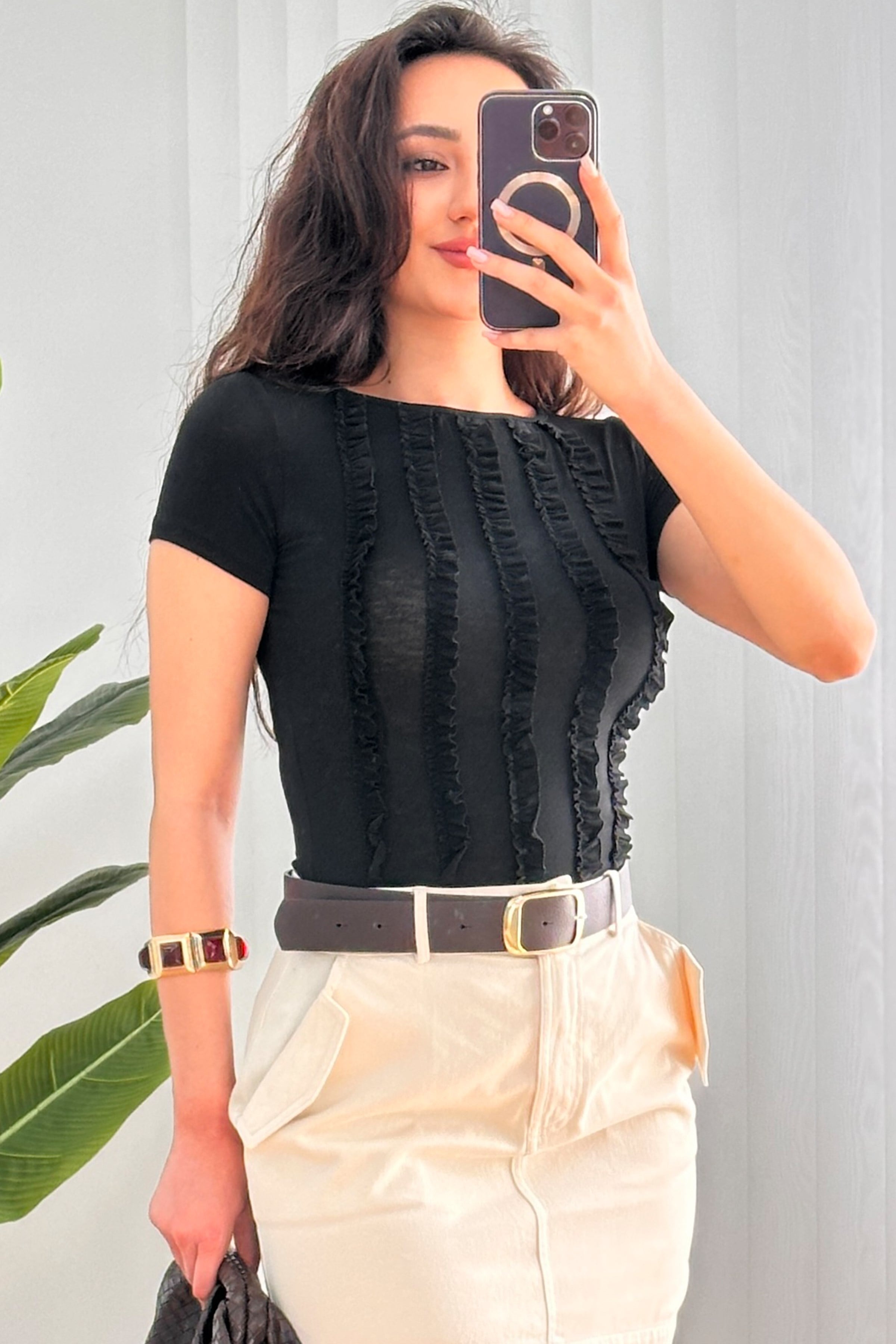 Önü Fırfır Şerit Basic Trend Siyah Bluz