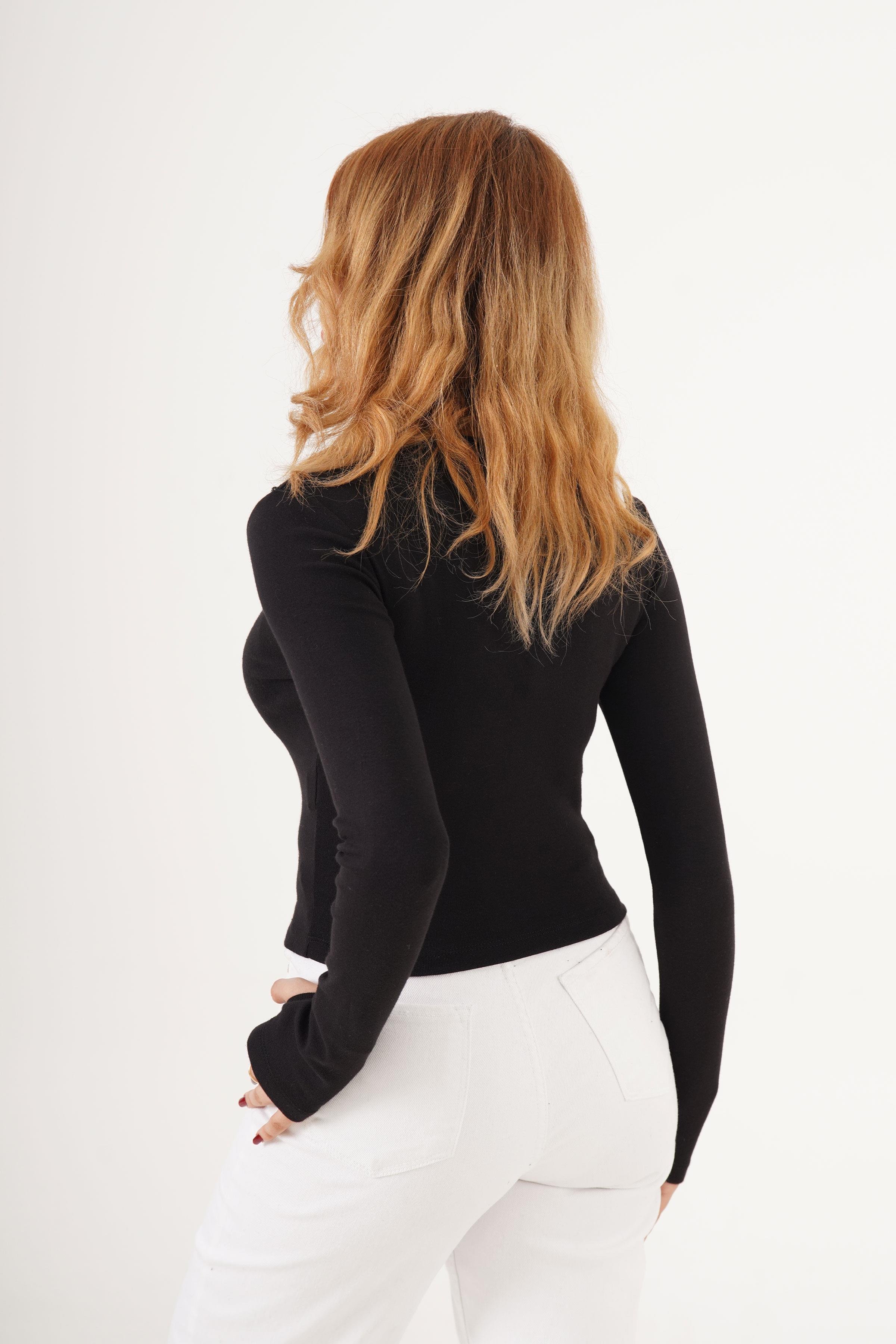 Parmak Geçirmeli Siyah Basic Bluz