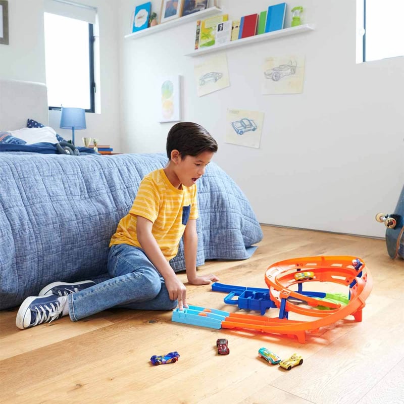 MATTELHOT WHEELS İKİLİ YARIŞ VE AKROBASİ194735191987