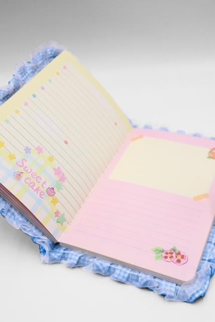 Anime Karakter Figürlü Mıknatıs Kapaklı Defter (Mavi)