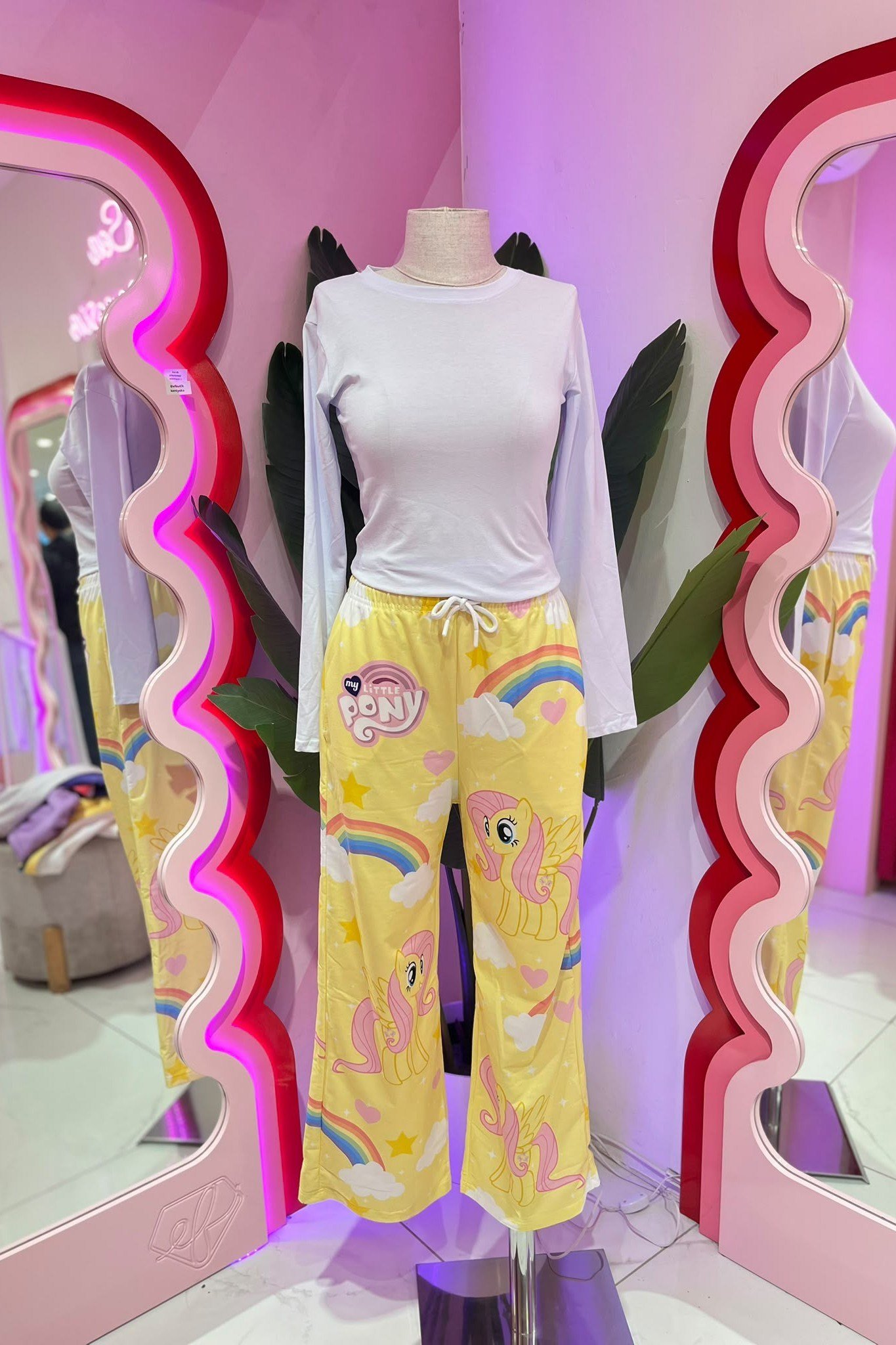 Sarı  My Little Pony Fluttershy Desenli Bol Paça Eşofman Altı 
