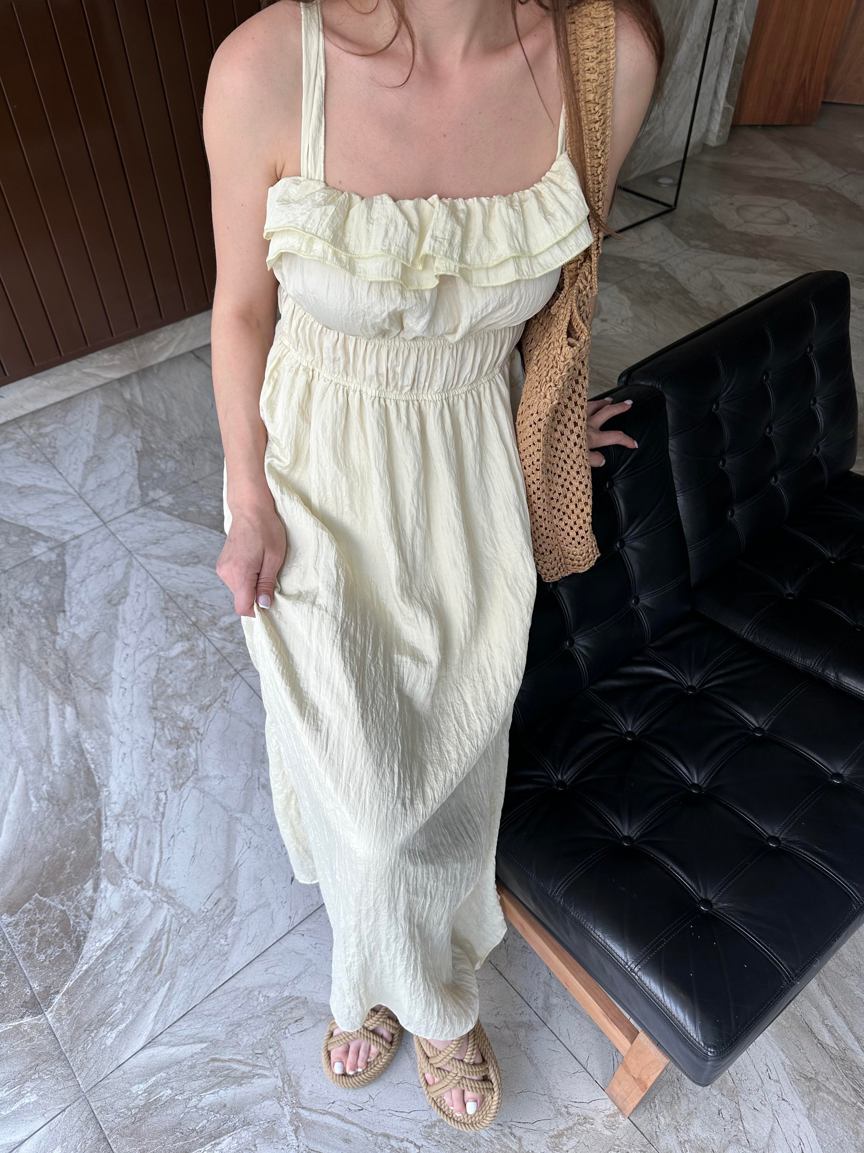 ASKILI KRASLI SARI ELBİSE