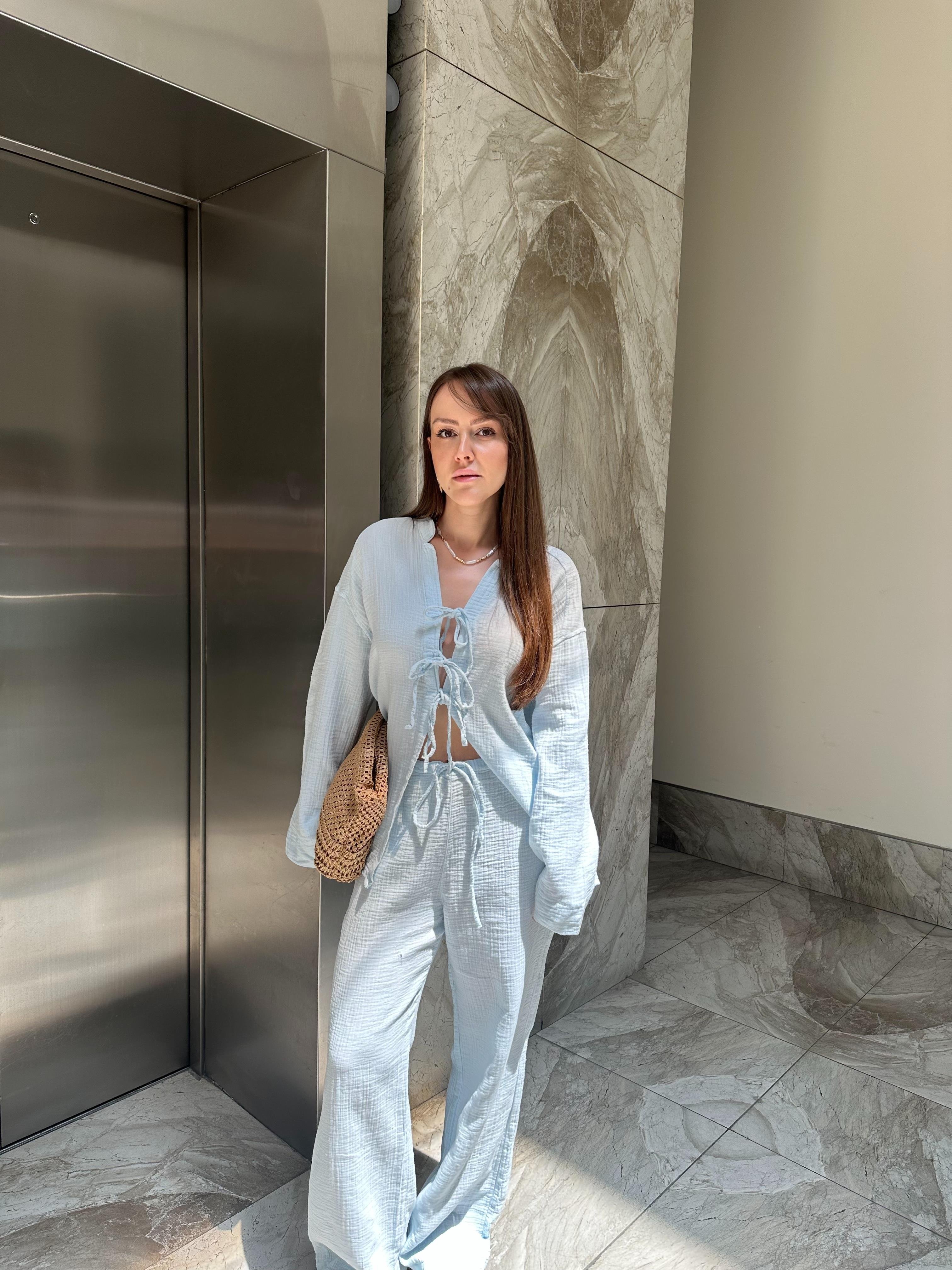 MARKA MODEL BAĞLAMALI BEBE MAVİ MÜSLİN TAKIM