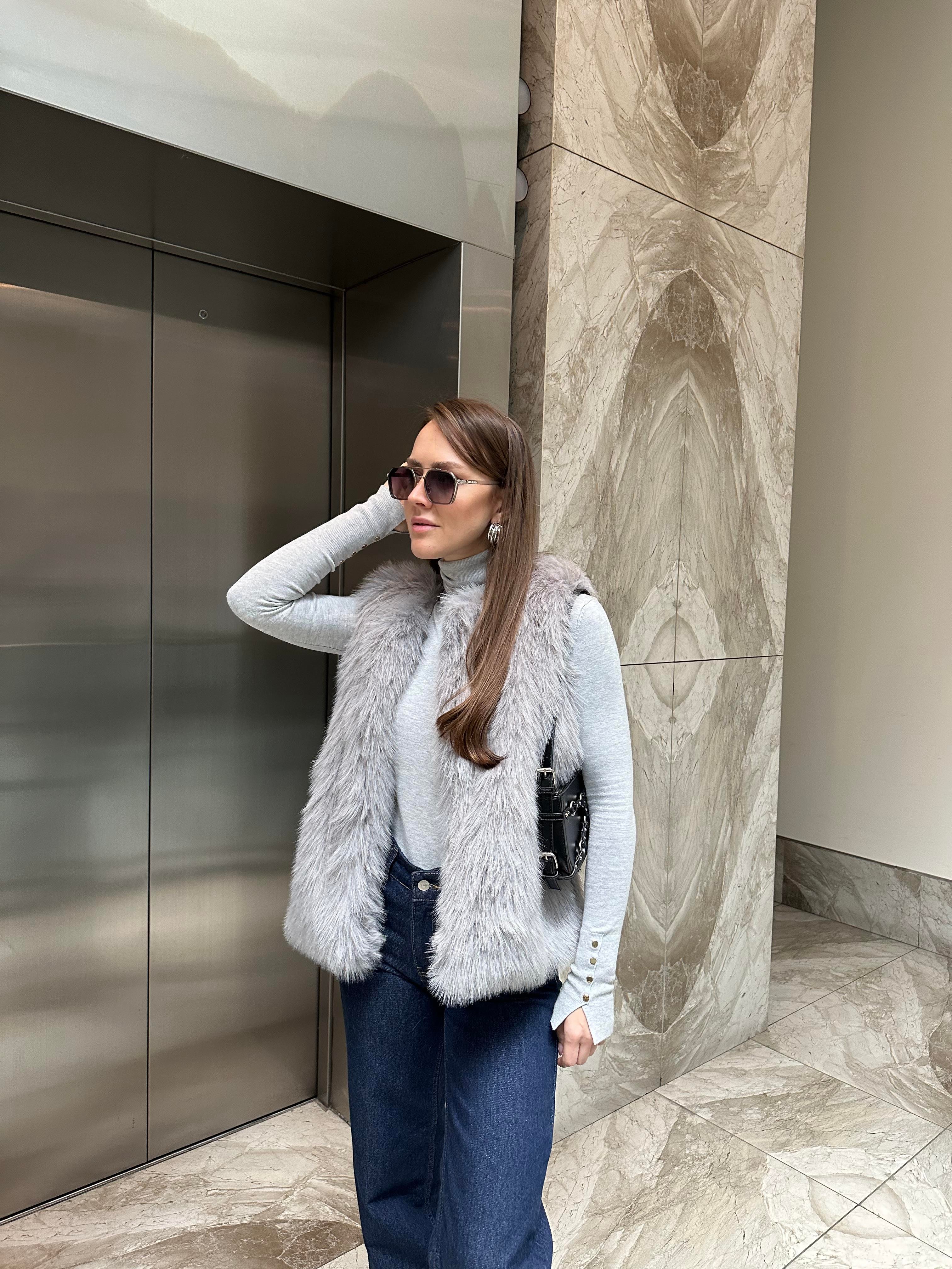 MARKA MODEL PREMIUM GRİ KÜRK YELEK