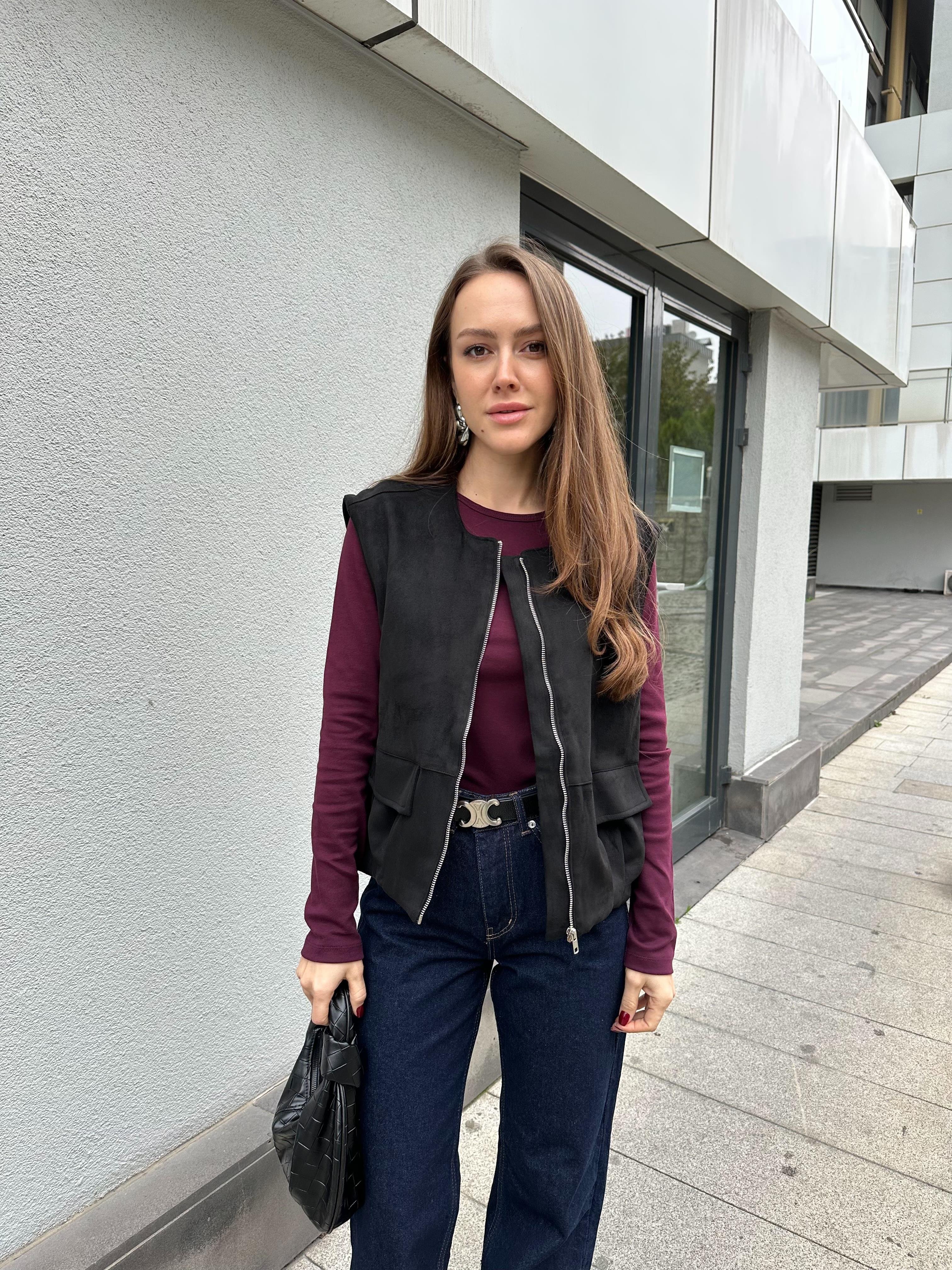 MARKA MODEL SİYAH CEPLİ SÜET YELEK