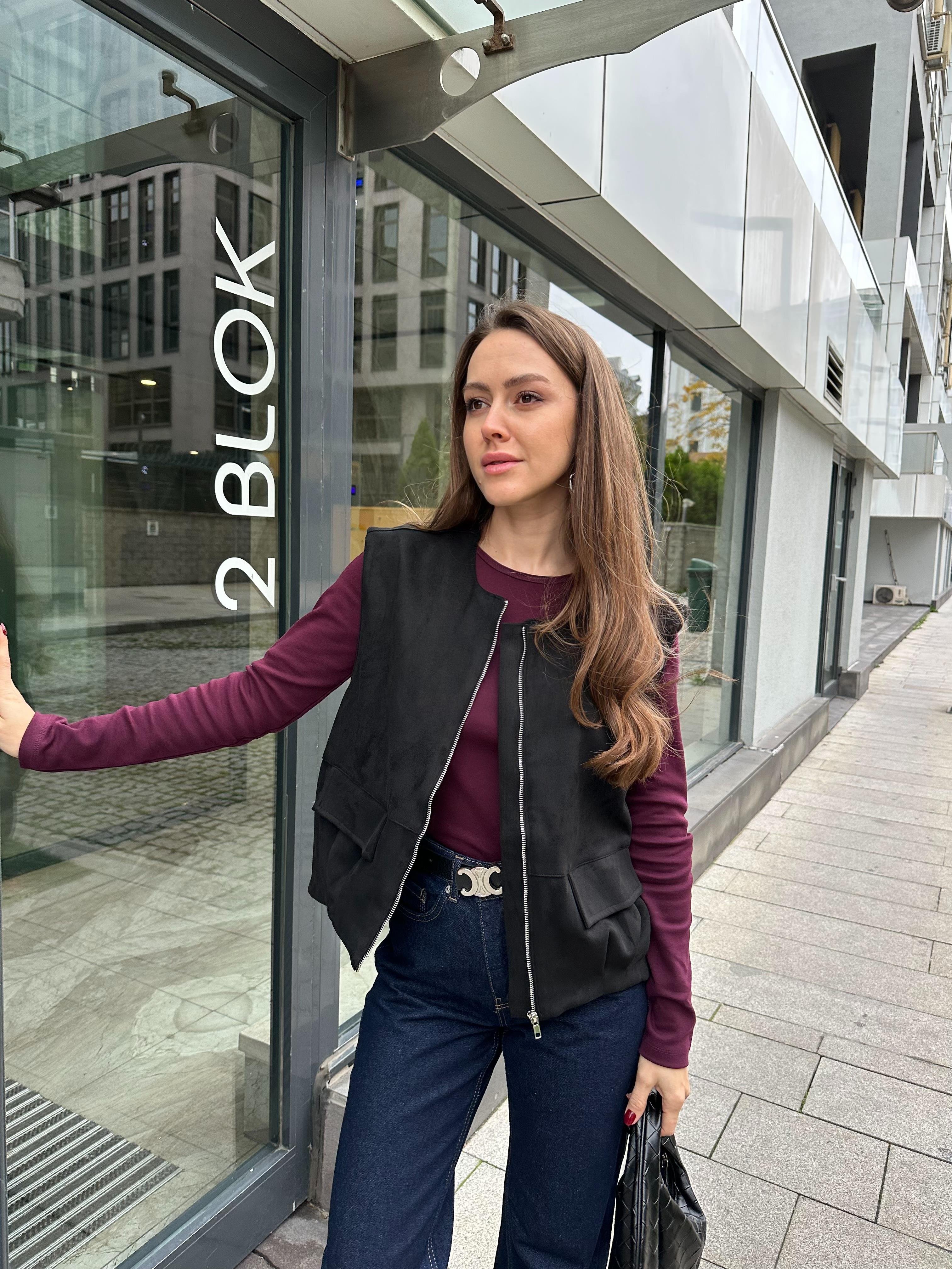 MARKA MODEL SİYAH CEPLİ SÜET YELEK