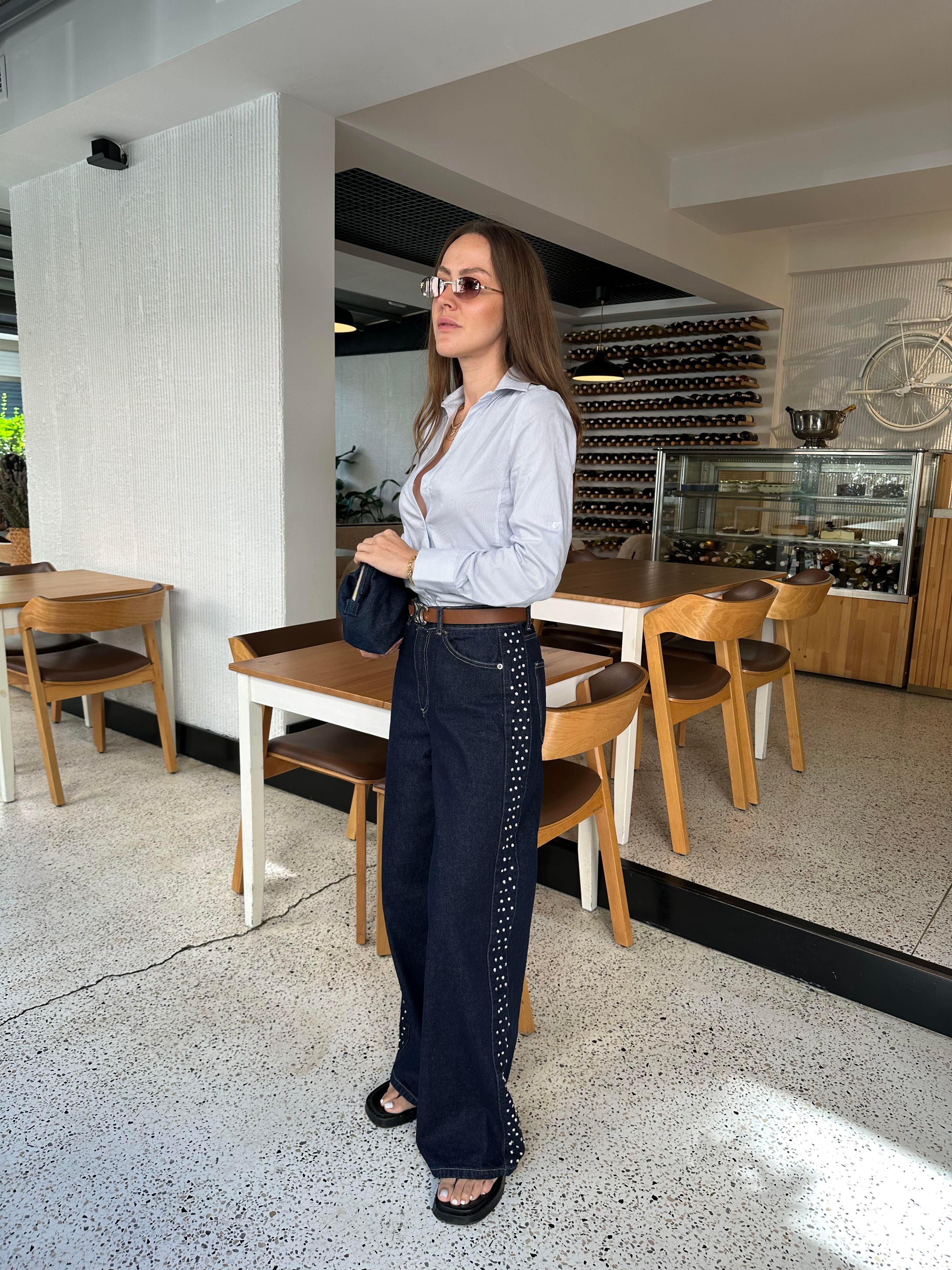 MARKA MODEL TAŞ DETAYLI DENİM JEAN