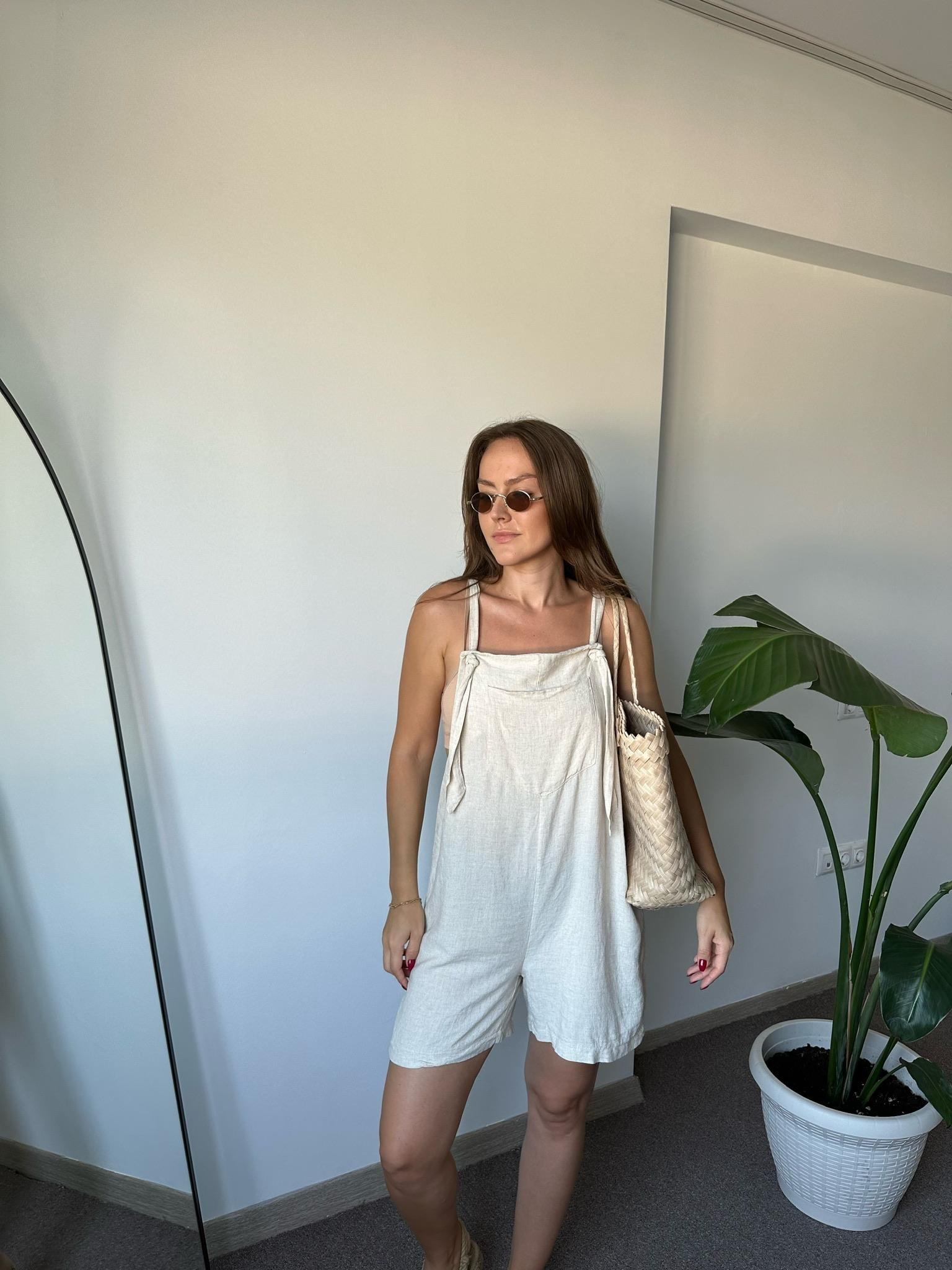 ÖNÜ CEPLİ KETEN ŞORT TULUM
