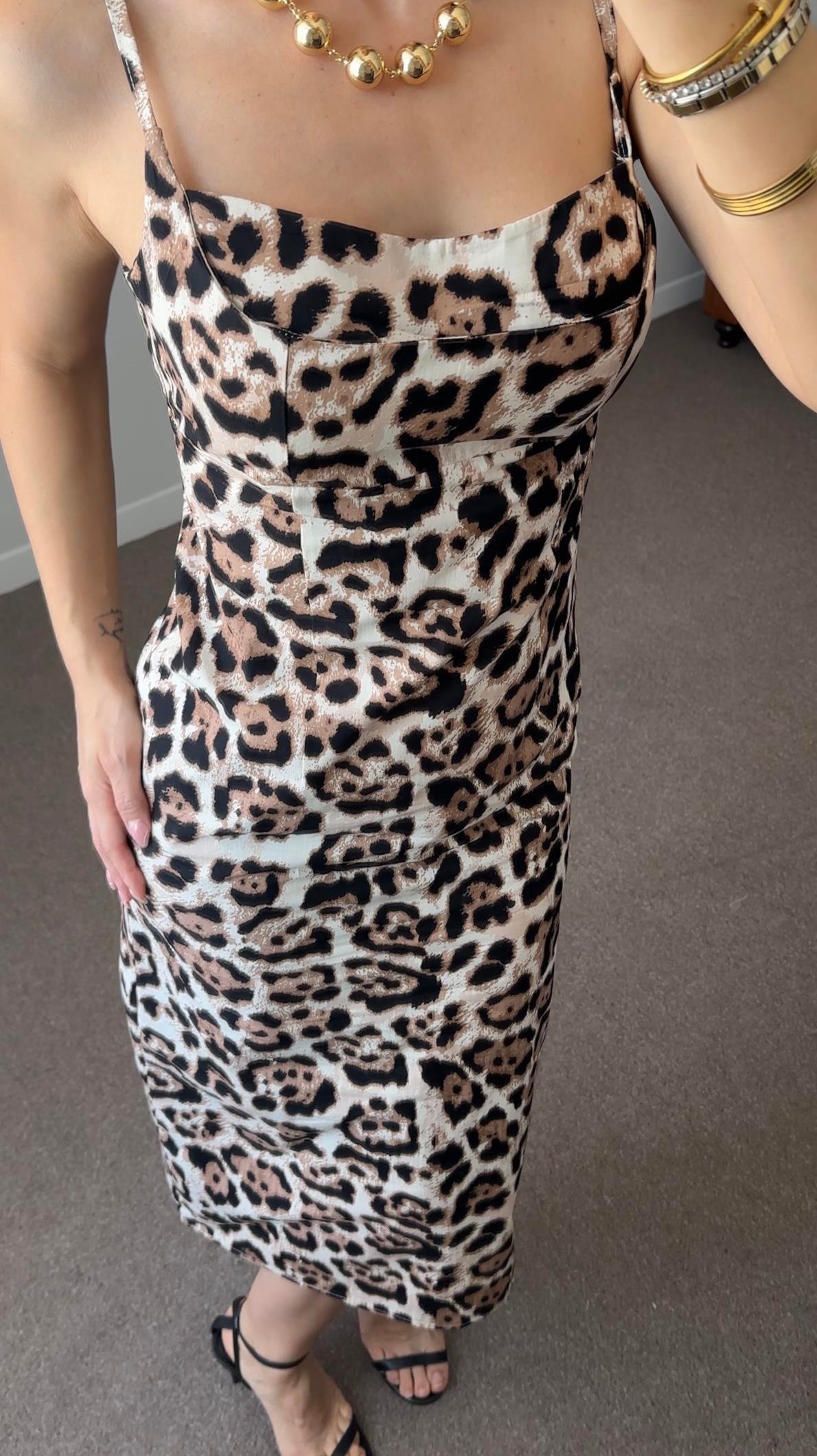 ZR MARKA  MODEL LEOPAR DESEN DETAYLI ELBİSE
