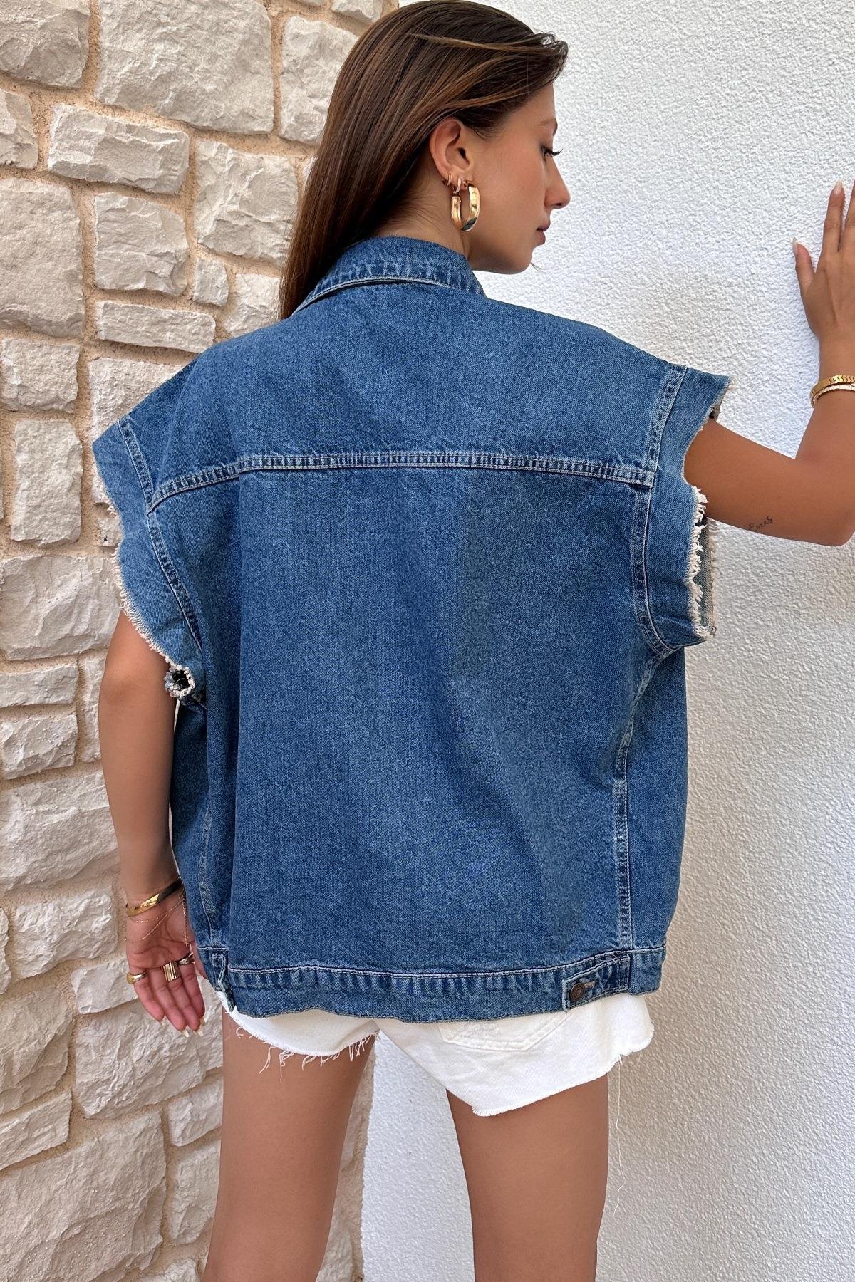 Kadın Oversize Kolları Püsküllü Denim Yelek