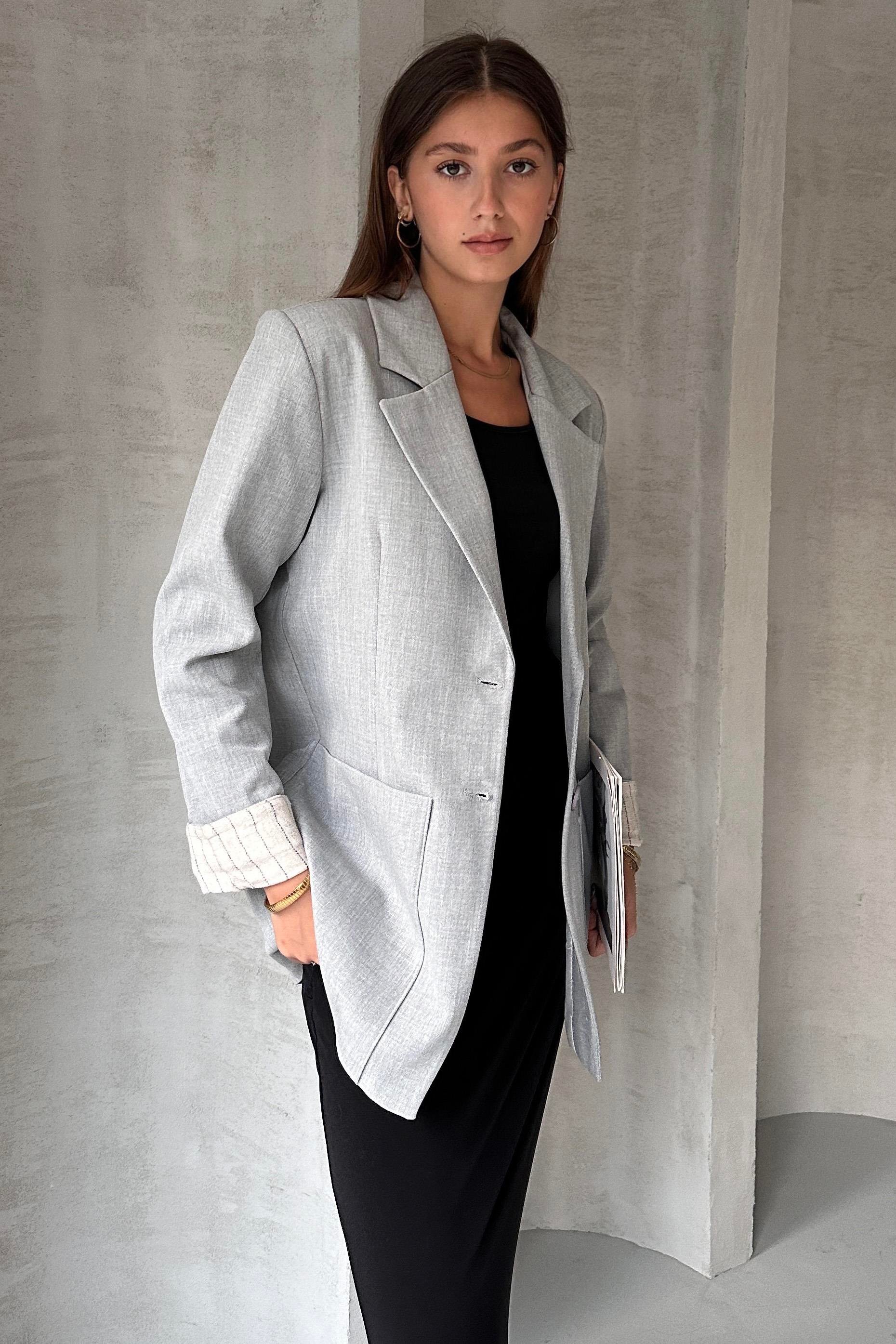 Kol Detaylı Blazer Ceket