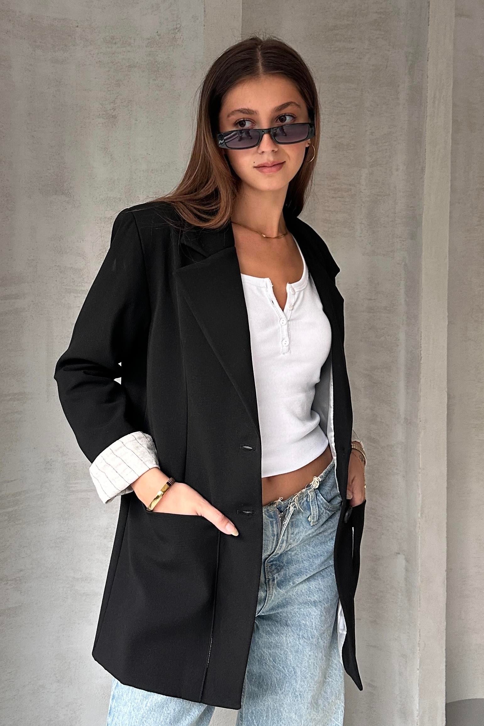 Kol Detaylı Blazer Ceket