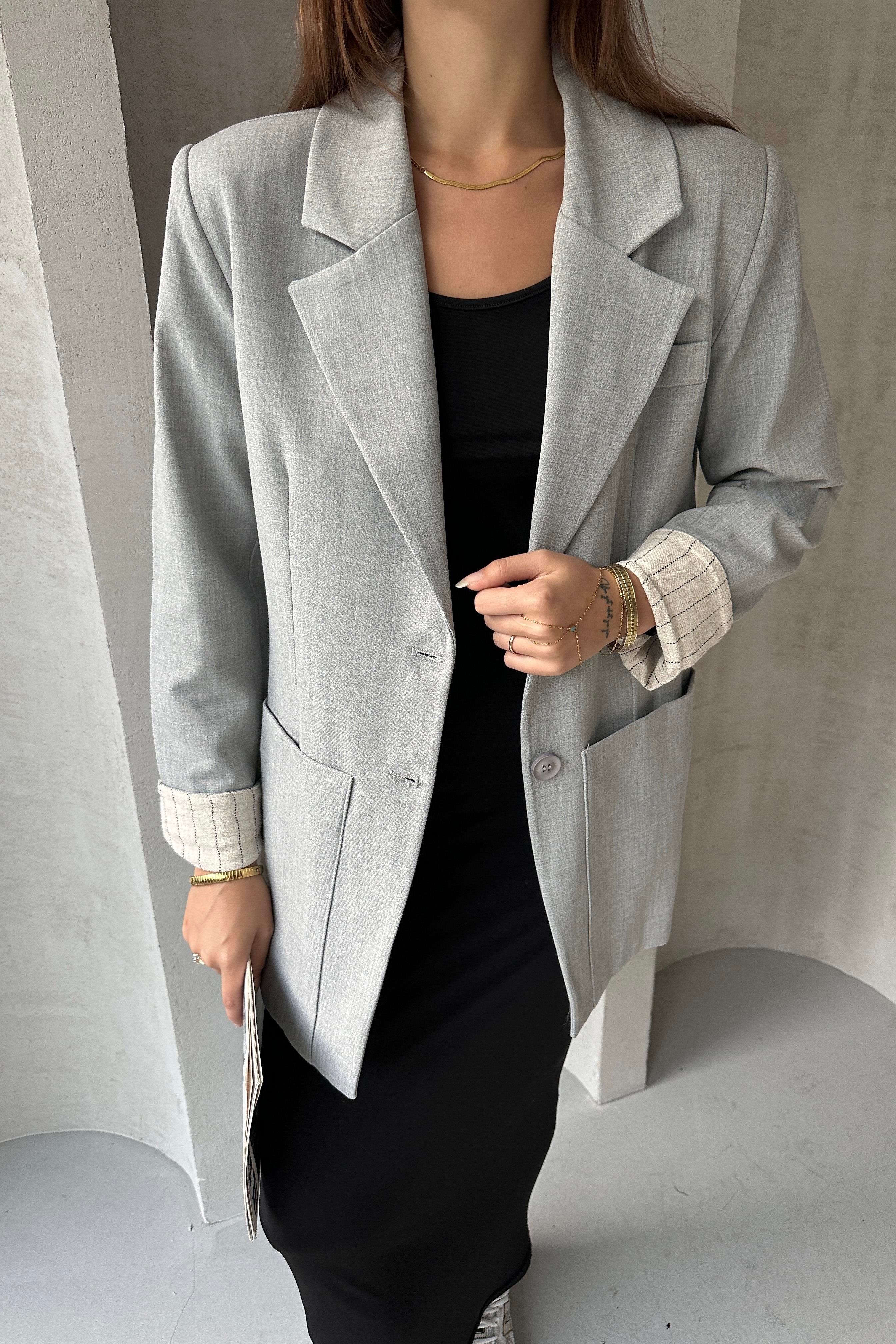 Kol Detaylı Blazer Ceket