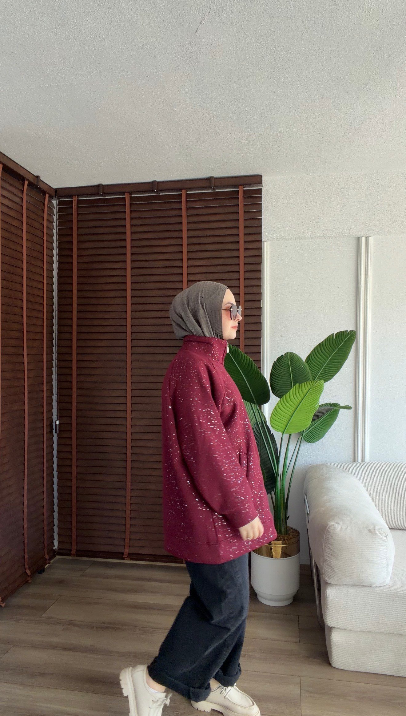  BORDO IŞILTILI ÜÇ İPLİK ŞARDONLU HIRKA 