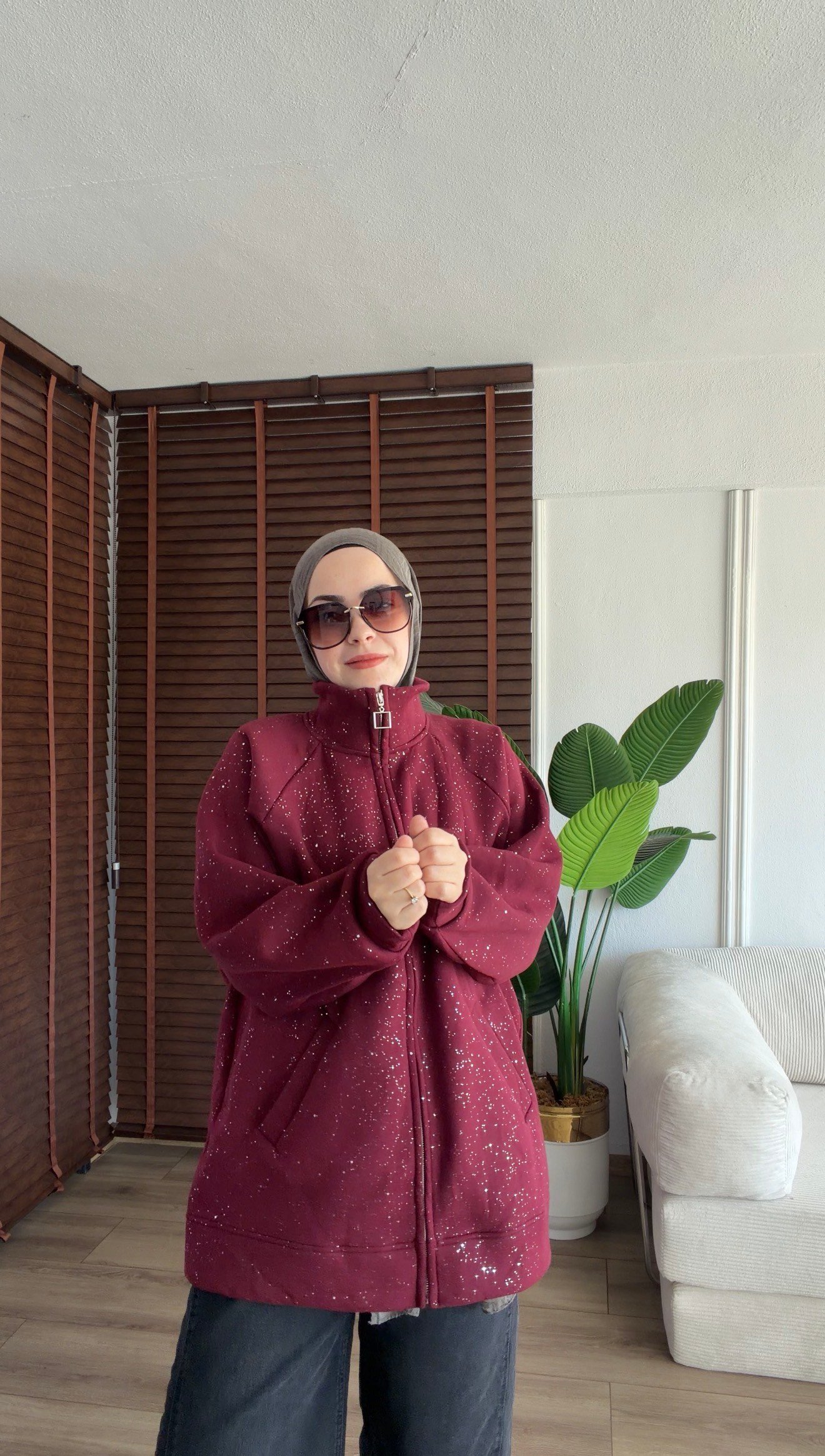  BORDO IŞILTILI ÜÇ İPLİK ŞARDONLU HIRKA 