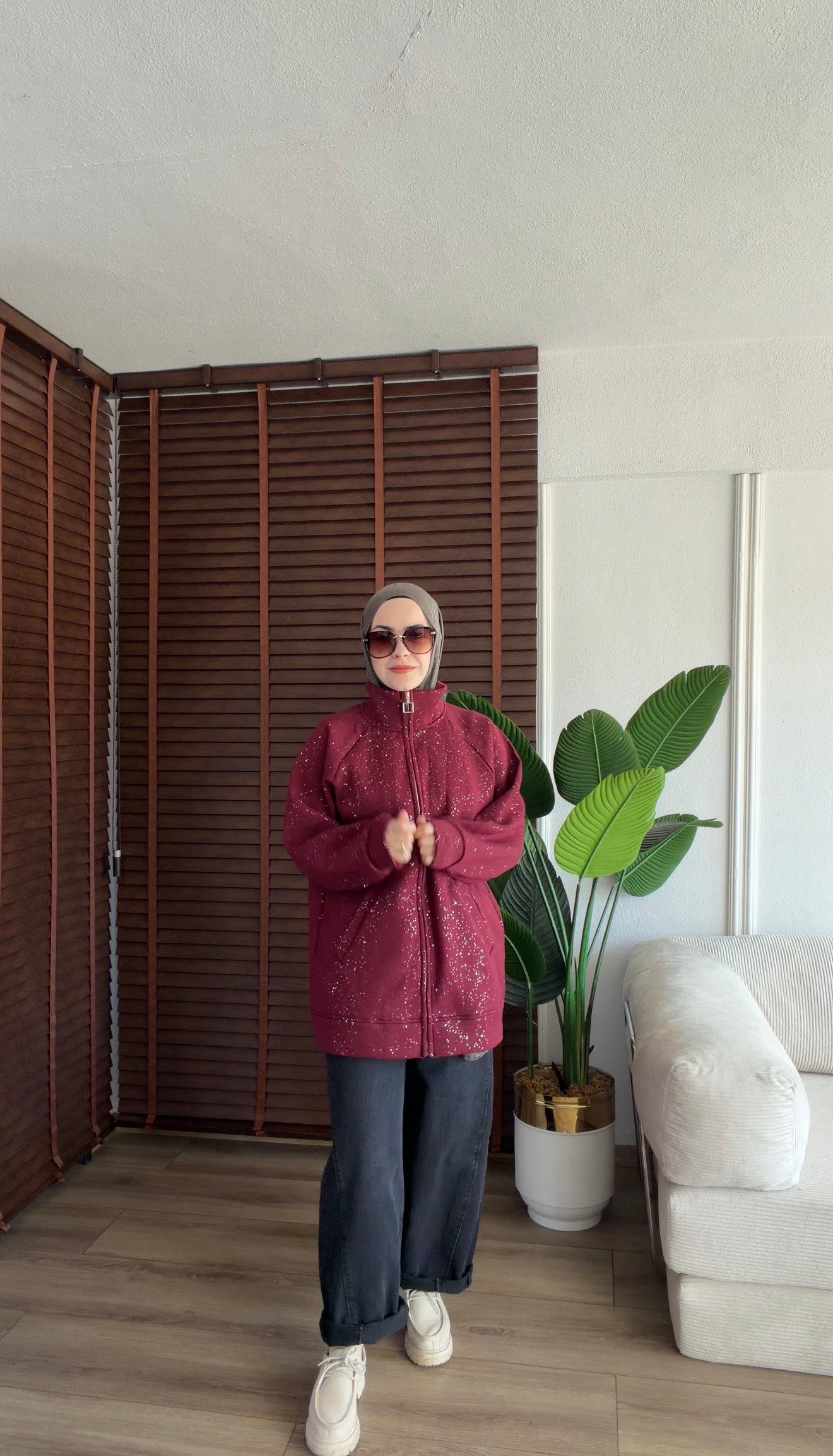  BORDO IŞILTILI ÜÇ İPLİK ŞARDONLU HIRKA 