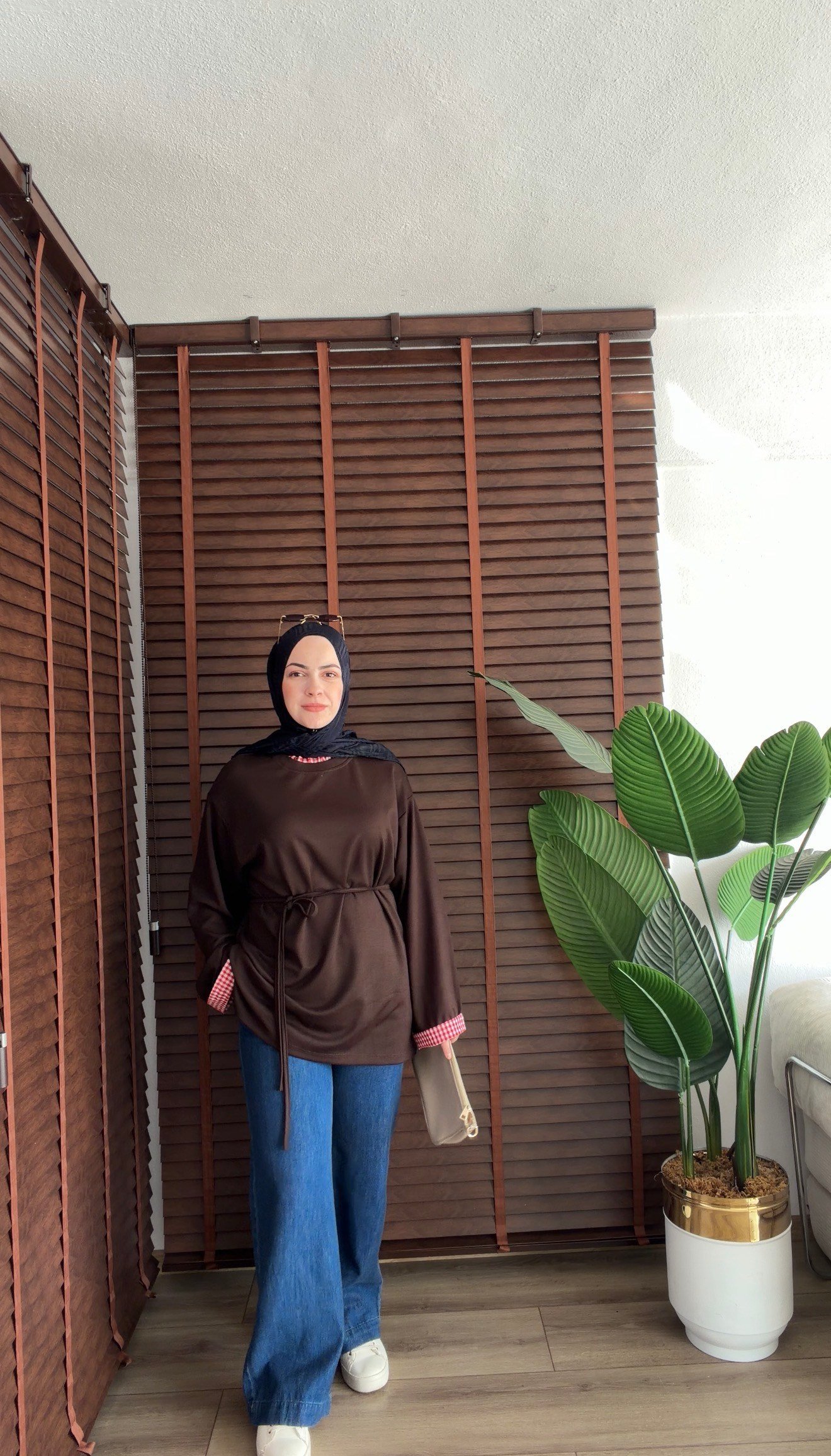 ACI KAHVE PÖTÜKARE DETAYLI SWEATSHORT 