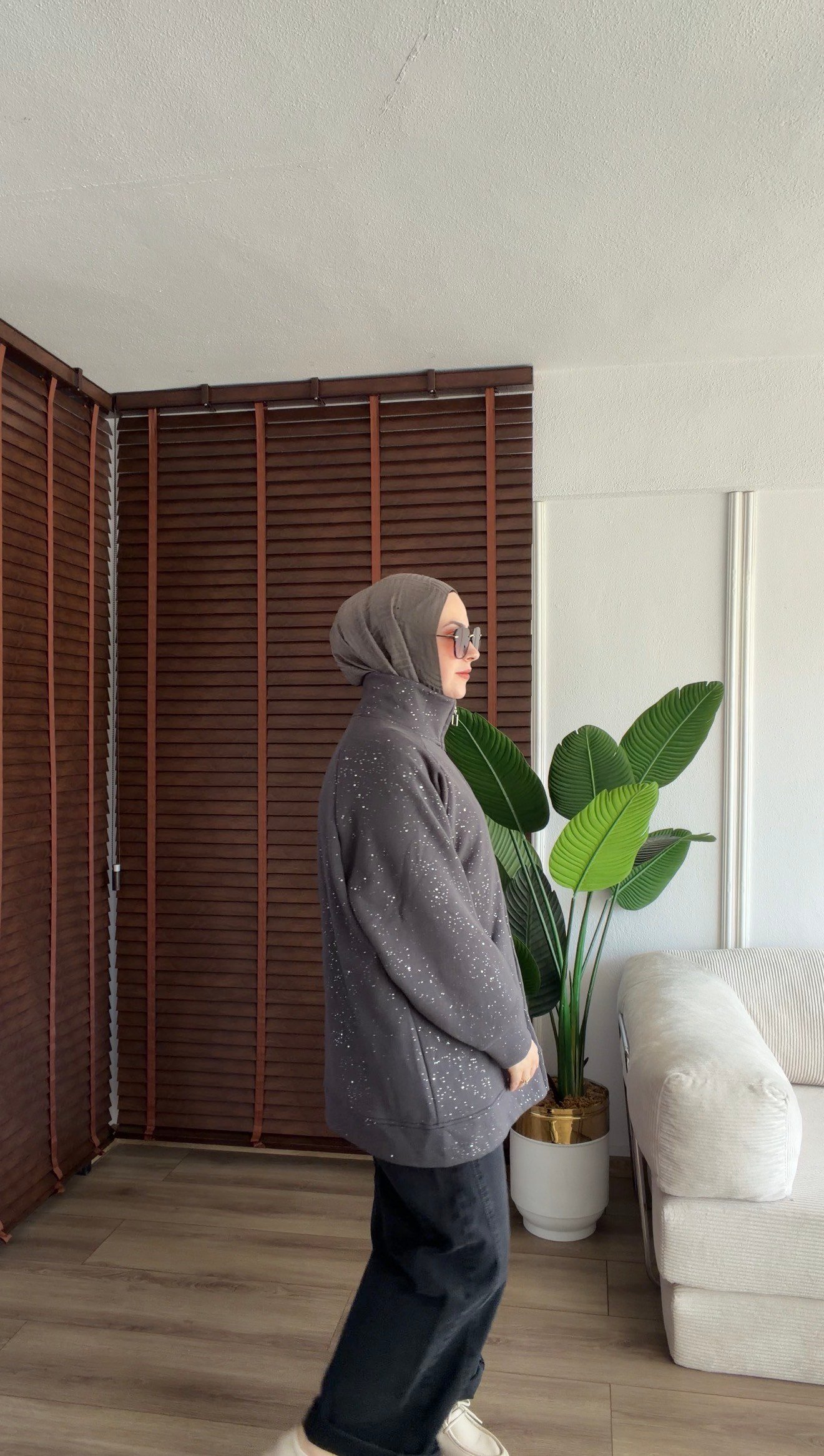 ANTRASİT GRİ  IŞILTILI ÜÇ İPLİK ŞARDONLU HIRKA 