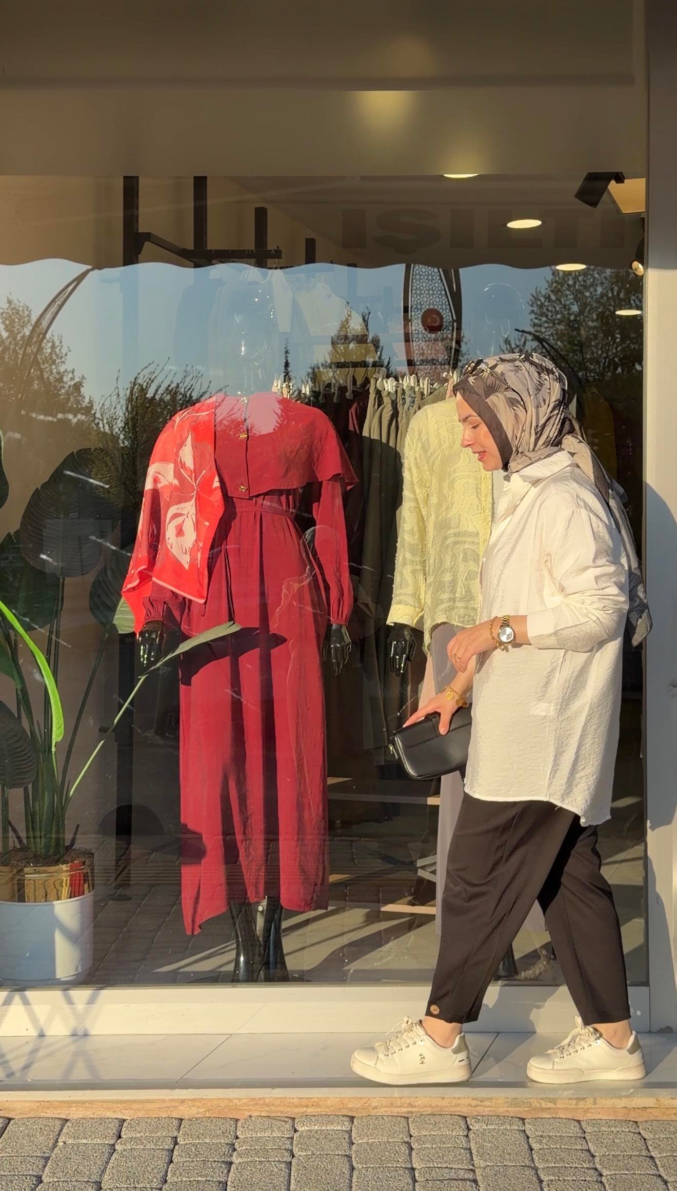 BEYAZ  RENK KETEN GÖMLEK 