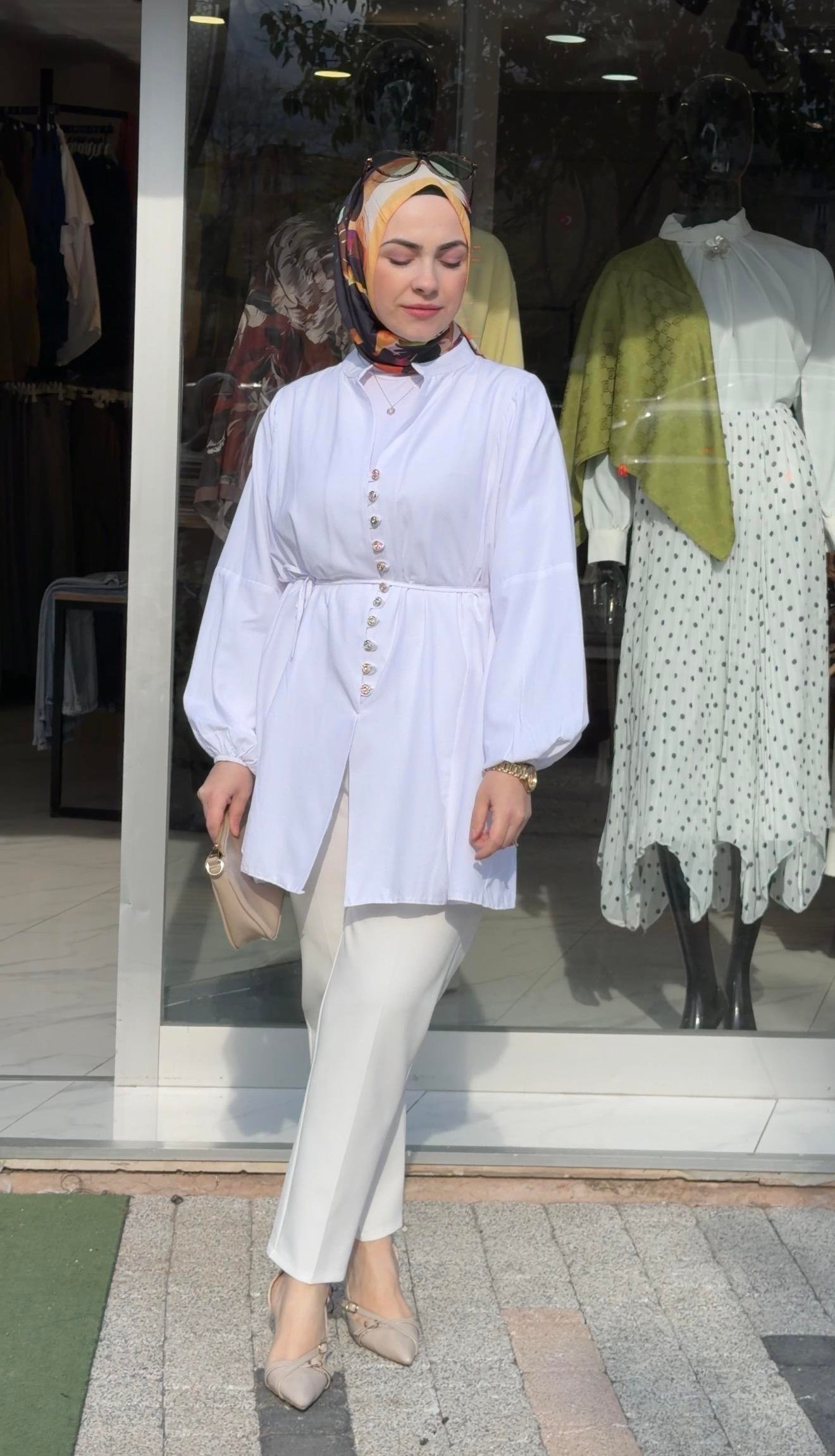 BEYAZ RENK POPLİN KUMAŞ PRENSES MODEL GÖMLEK 