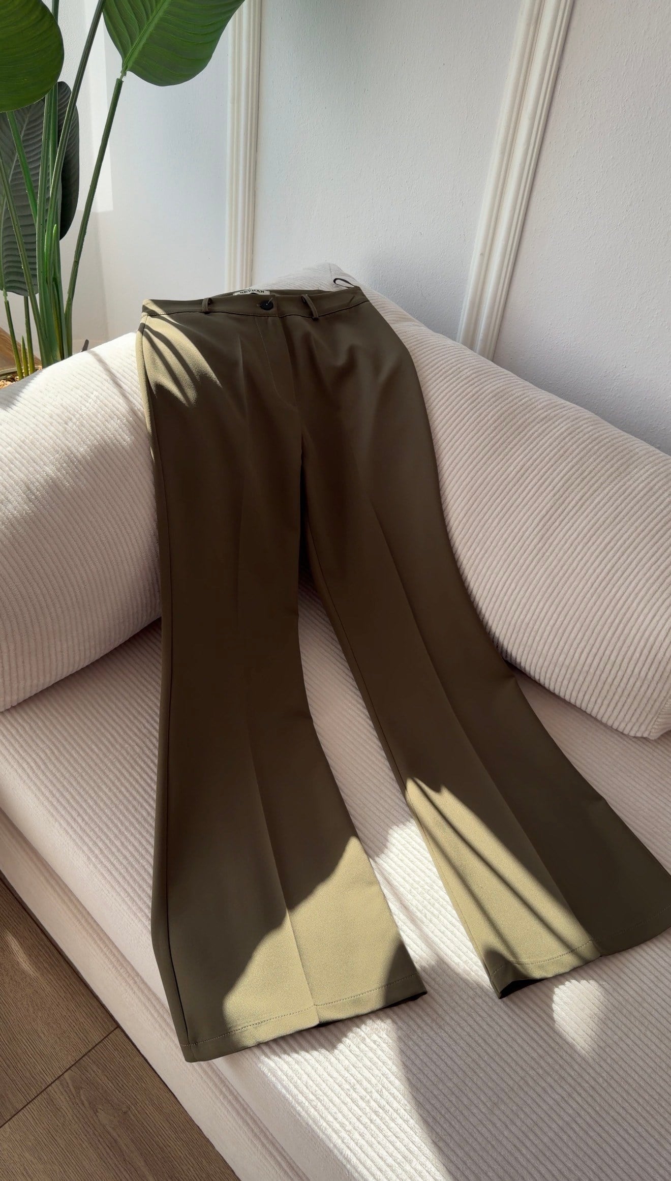 ÇAĞLA YEŞİLİ İSPANYOL PAÇA PANTALON 