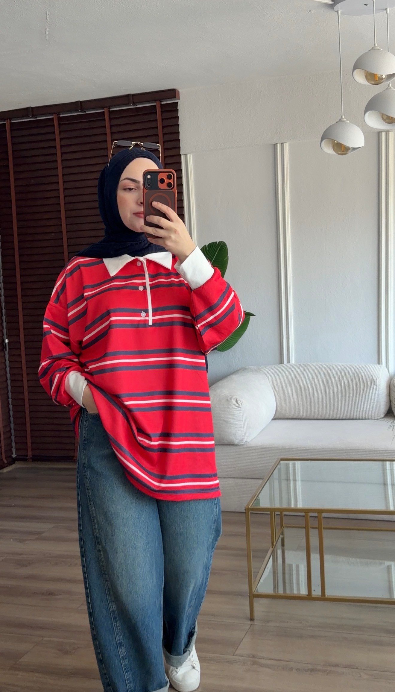 KIRMIZI  ÇİZGİLİ POLA YAKA RETRO SWEATSHORT 