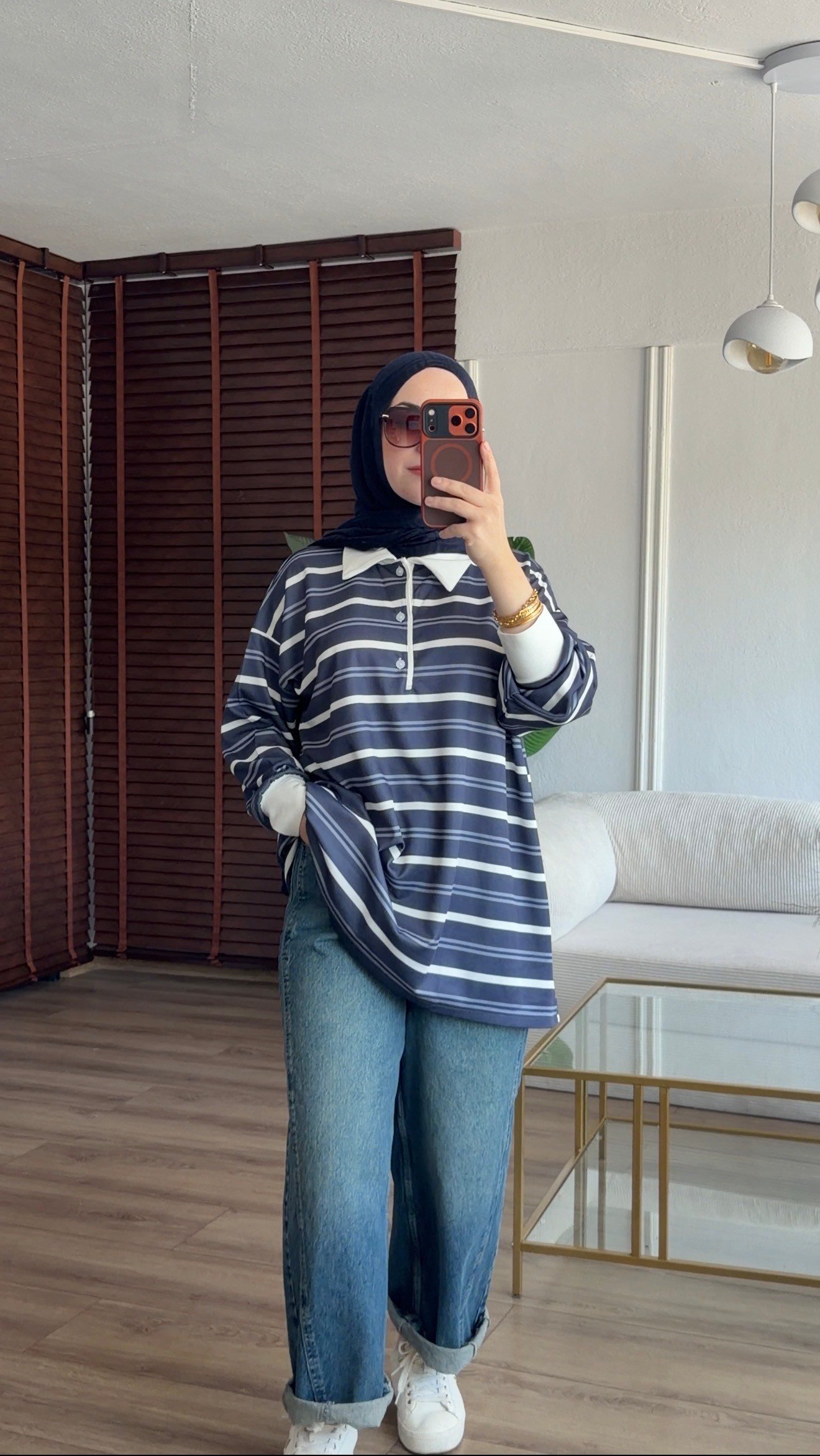 LACİVERT BEYAZ ÇİZGİLİ POLA YAKA RETRO SWEATSHORT 