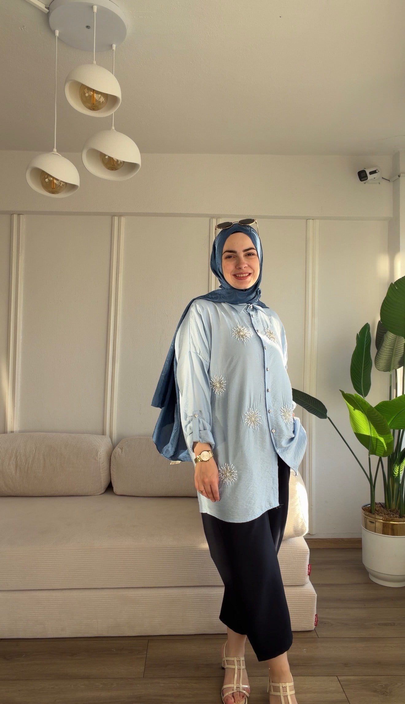 MAVİ İNCİ İŞLEMELİ COTTON  GÖMLEK 