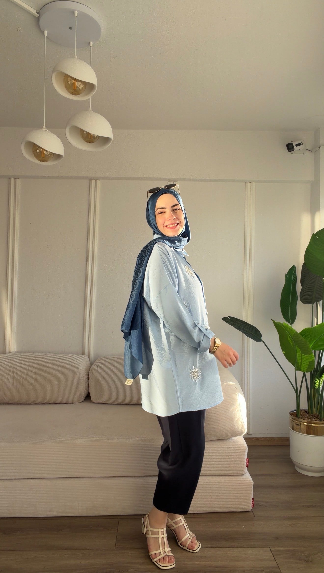 MAVİ İNCİ İŞLEMELİ COTTON  GÖMLEK 