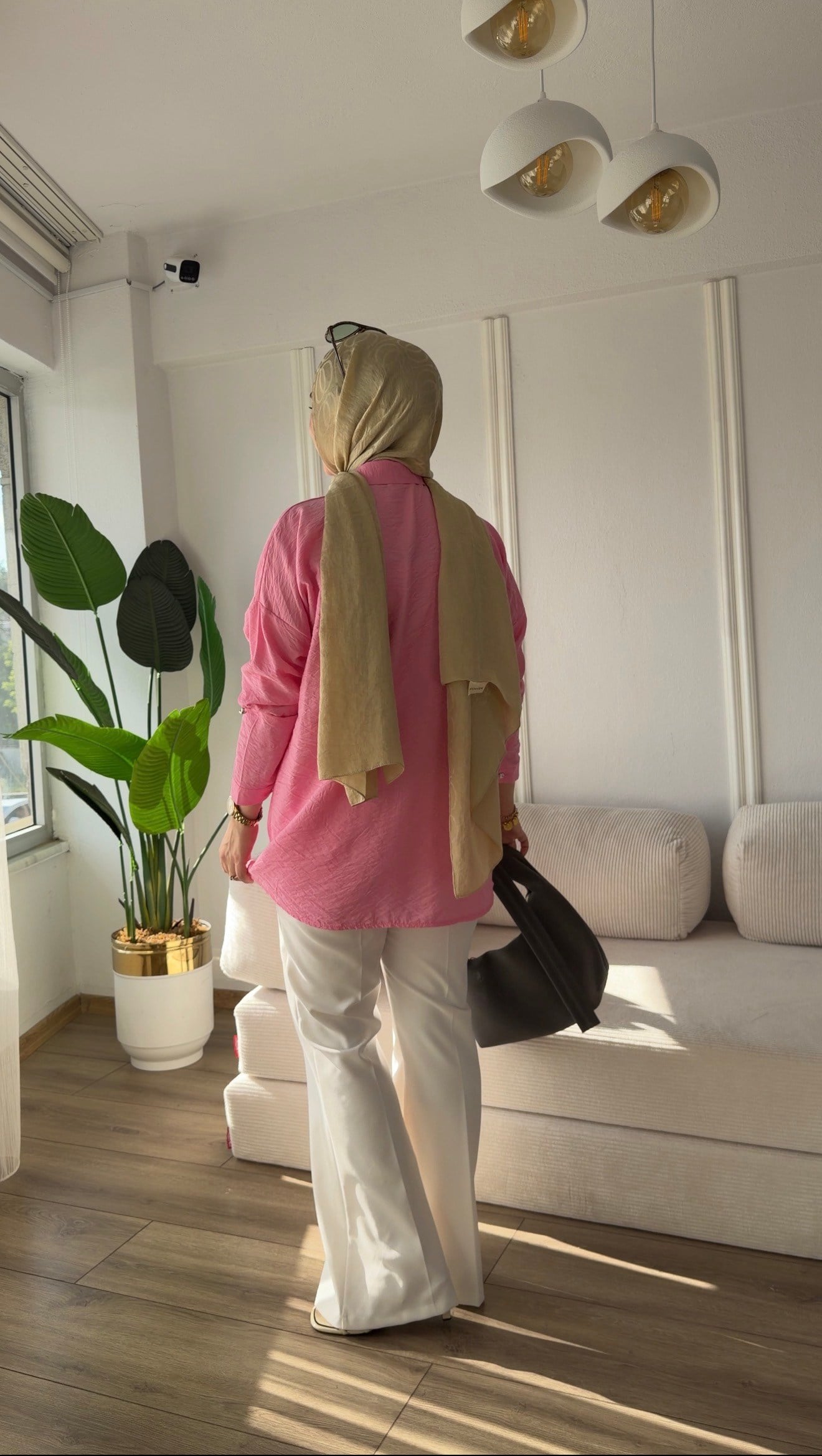 PEMBE  DAHLİA ZARİF GÖMLEK 