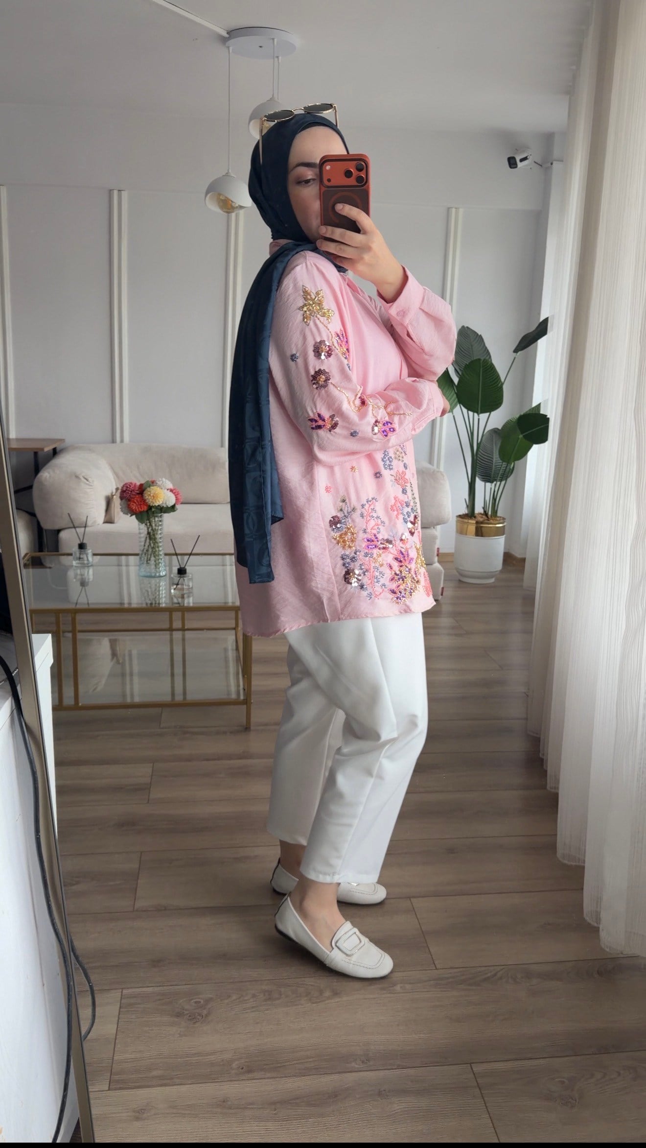 PEMBE  OTANTİK ETNİK DESEN TASARIM NAKIŞLI GÖMLEK 
