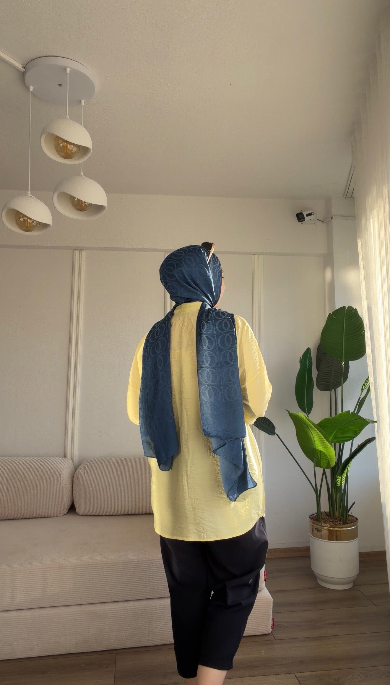 SARI İNCİ İŞLEMELİ COTTON  GÖMLEK 