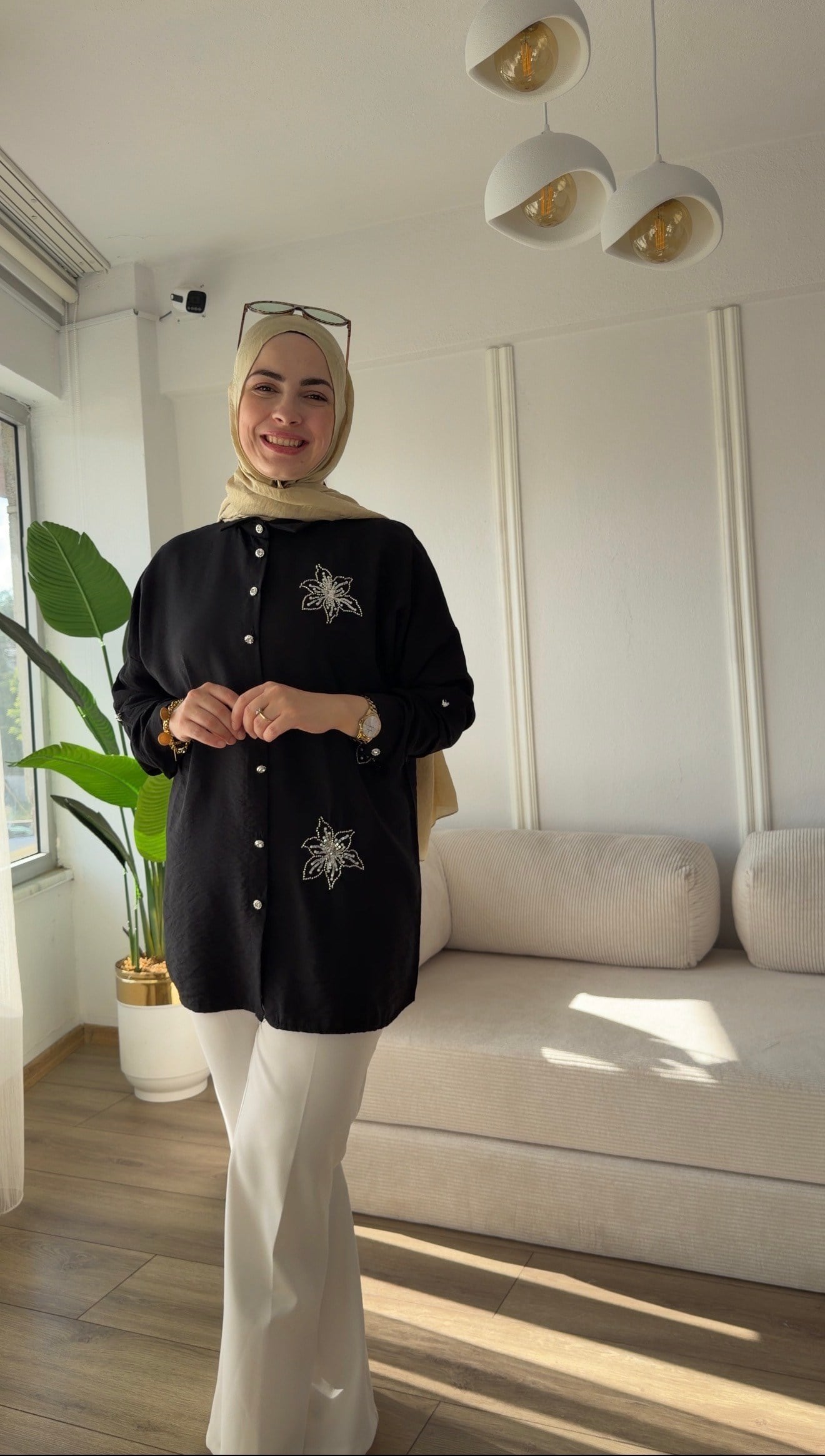 SİYAH DAHLİA ZARİF GÖMLEK 
