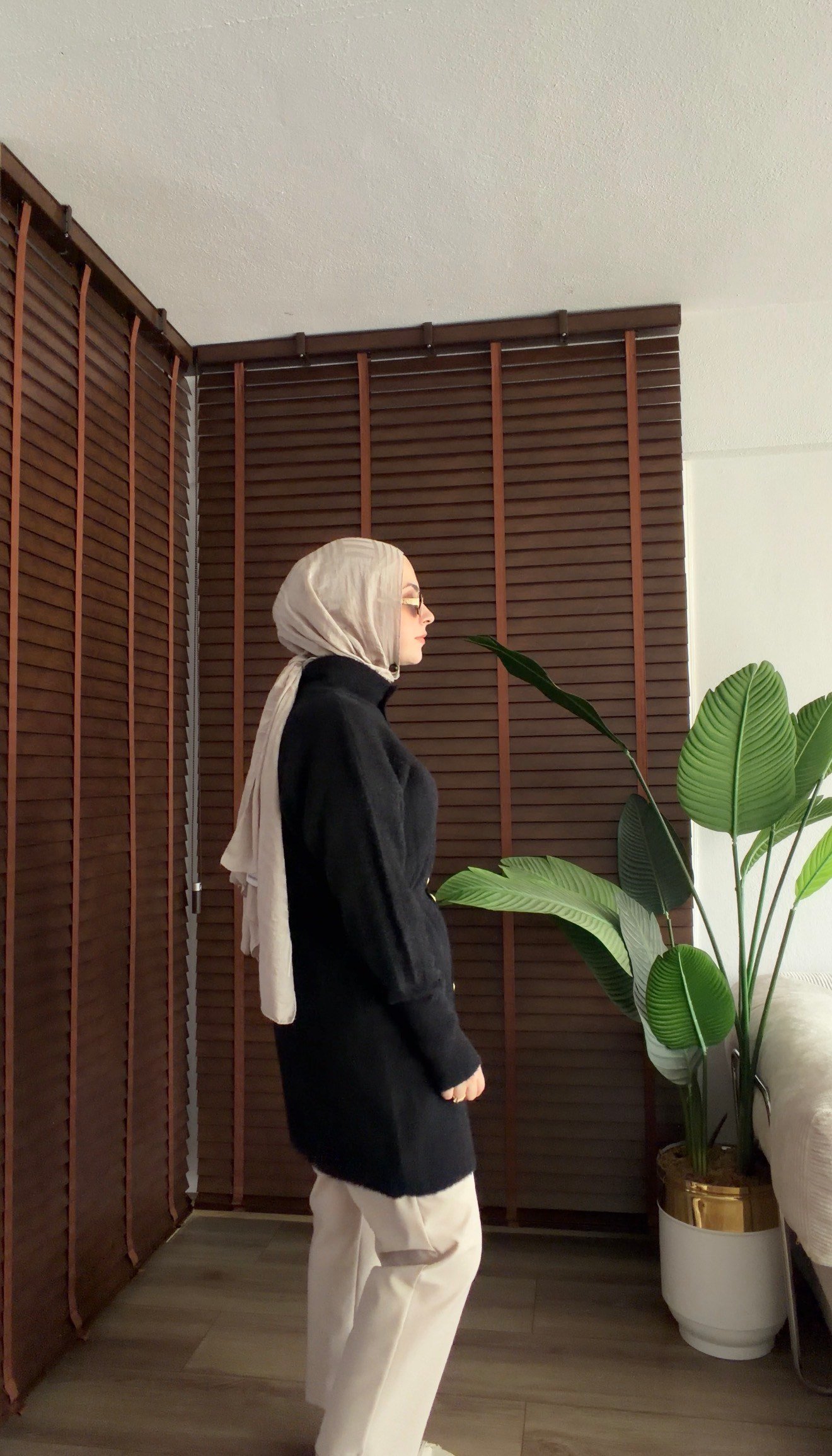SİYAH İKON ANGORA HIRKA 