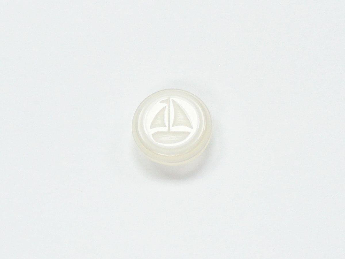 5 Sailboat Figure Buttons White 15mm long