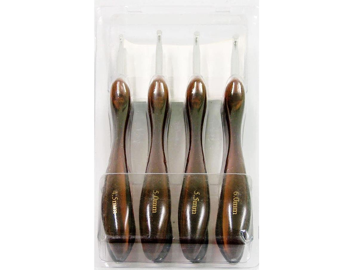 8 Sizes Ergonomic Crochet Hook Set Brown