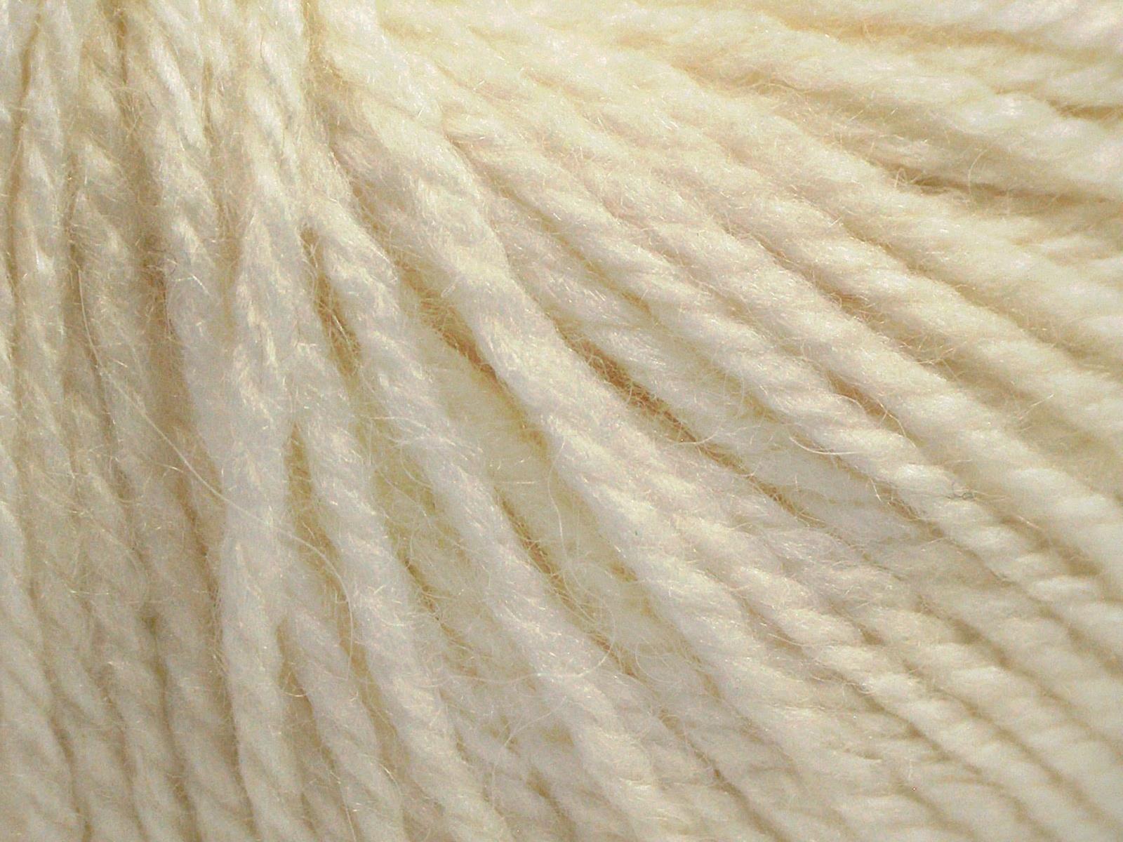 Alpaca Light Light Cream
