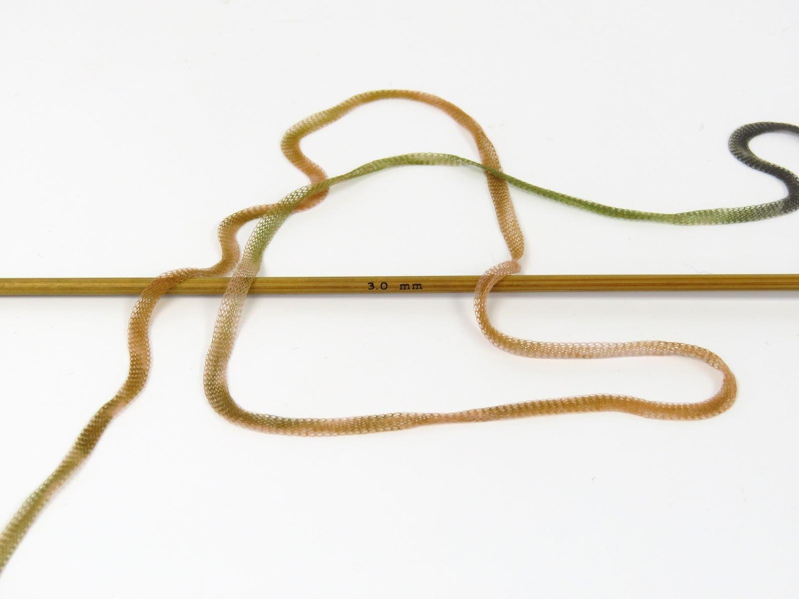 Aria Fresca Gold, Light Grey, Green Shades