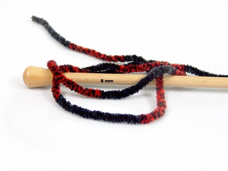 Chenille Safari Black, Red