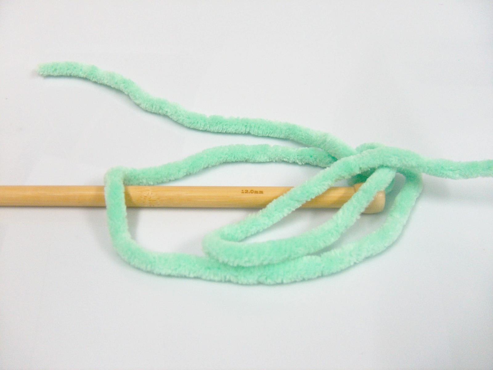 Chenille Superbulky Light Green