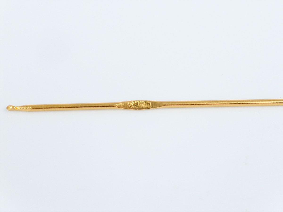 Color Aluminum Crochet Hooks - 15 cm . 3 mm (US 2)