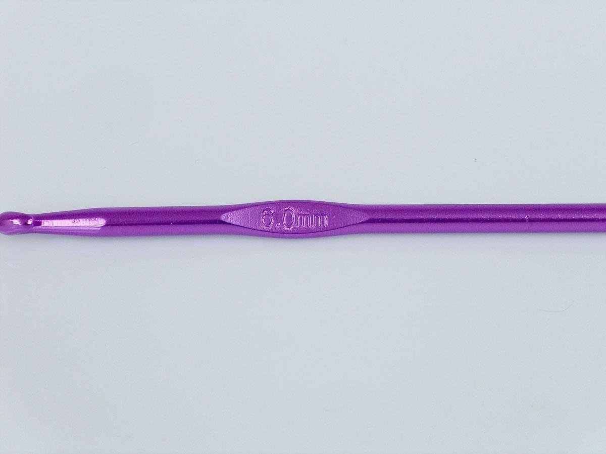 Color Aluminum Crochet Hooks - 15 cm . 6 mm (US 10)