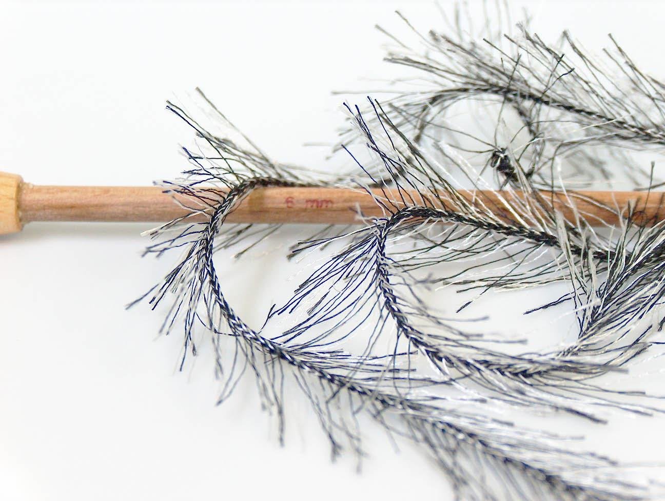 Eyelash 100gr Black, White