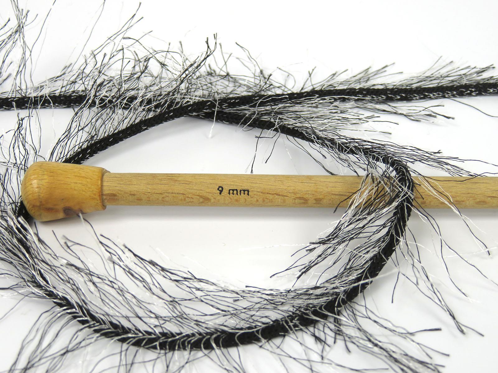 Eyelash Superbulky Black, White