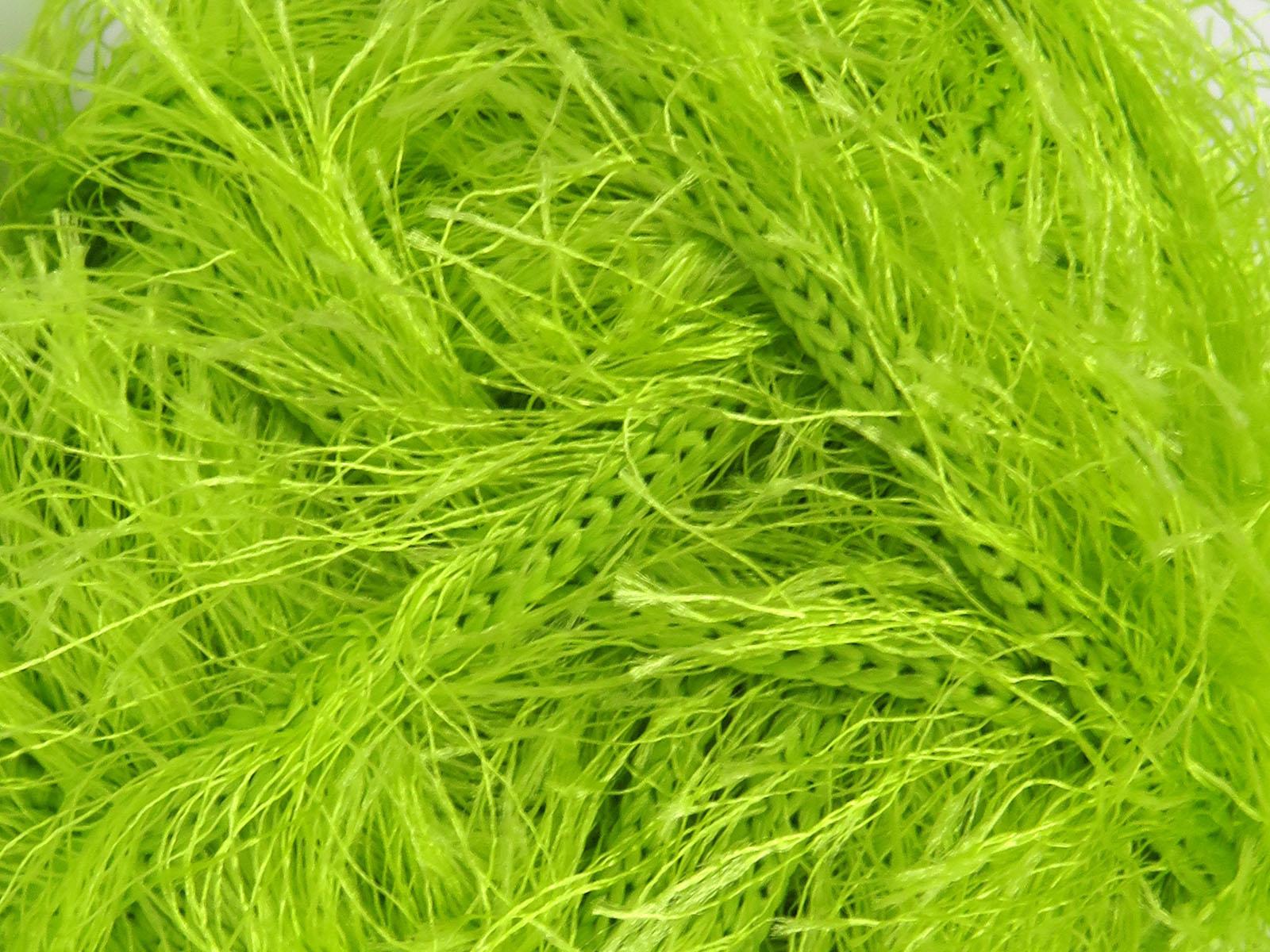 Eyelash Superbulky Pistachio Green