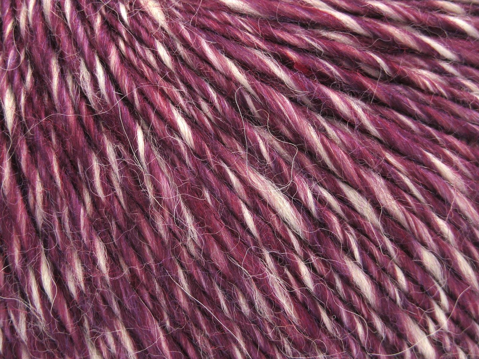 Feliz Alpaca Dark Orchid, Light Cream