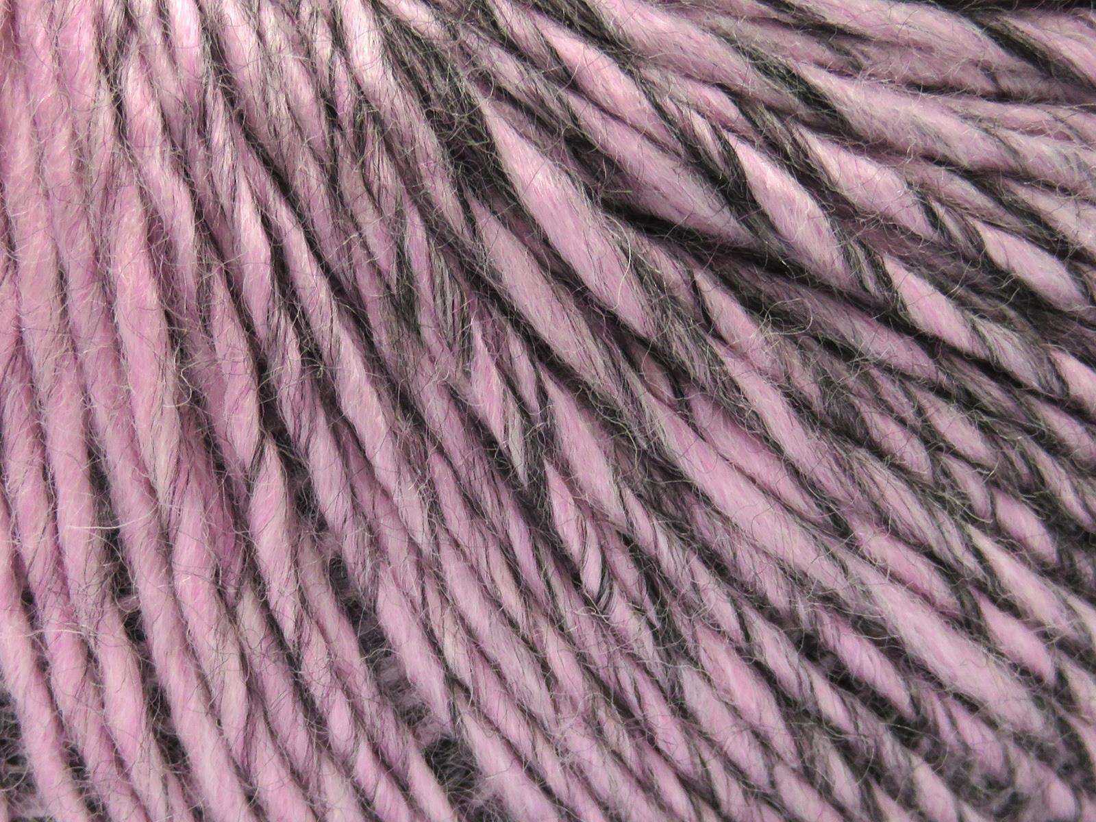 Feliz Alpaca Pink, Grey