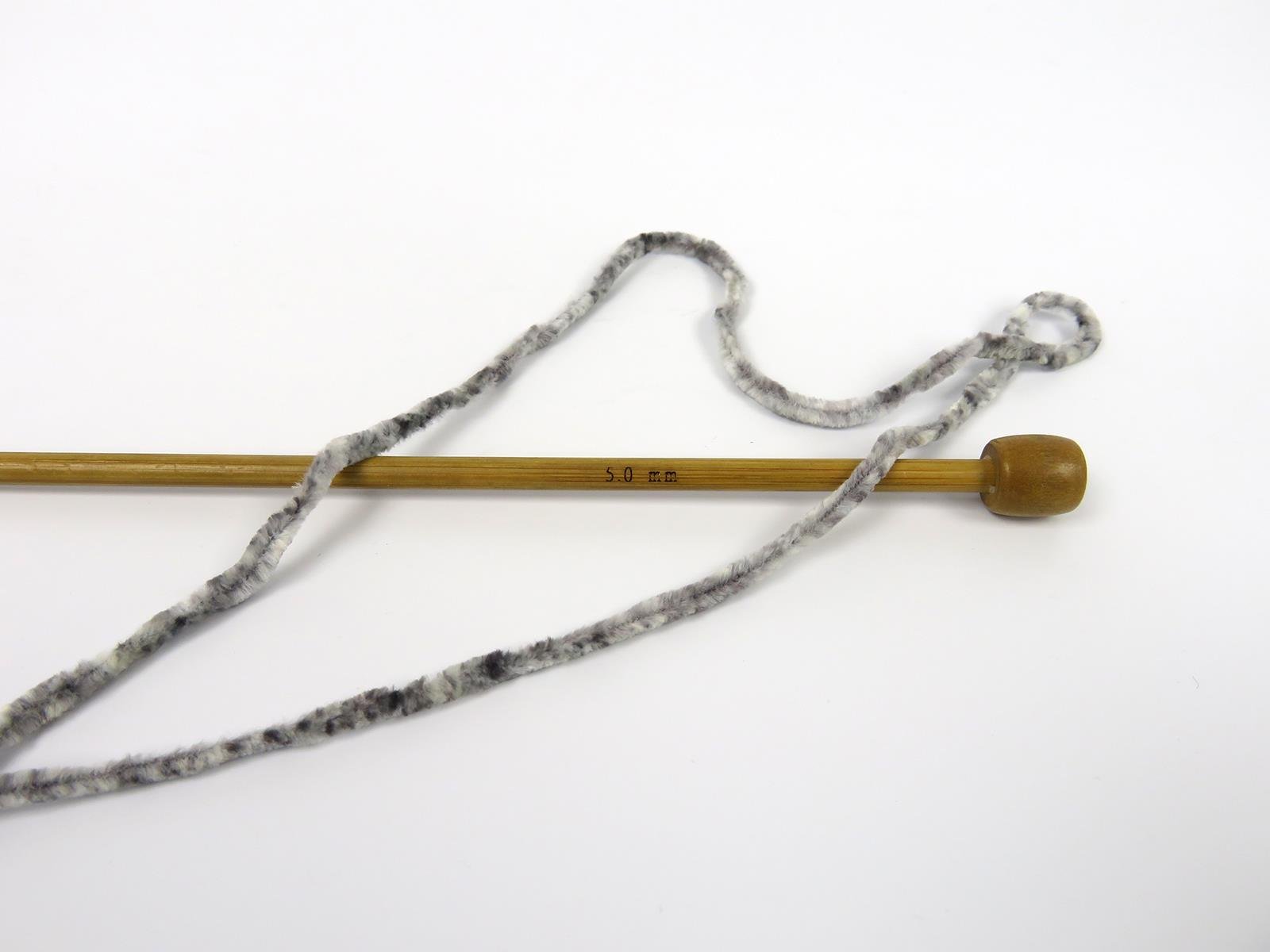 Lot of 2 x 150gr Skeins Ice Yarns CHENILLE SPLASH (100% MicroFiber) Yarn Grey Shades Cream Shades