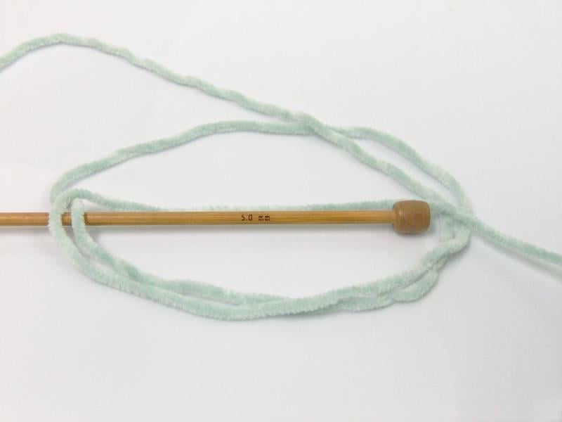 Lot of 4 x 100gr Skeins Ice Yarns CHENILLE BABY LIGHT (100% MicroFiber) Yarn Mint Green