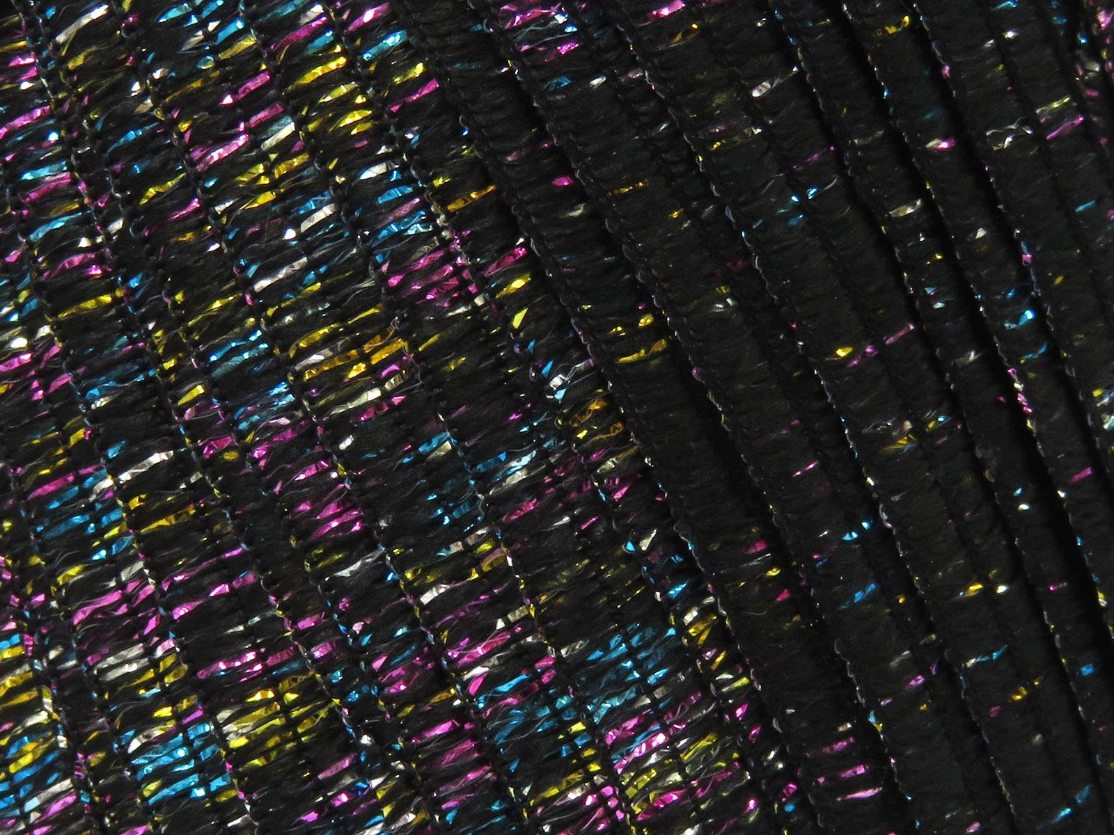 Namaste Glitz Black, Rainbow